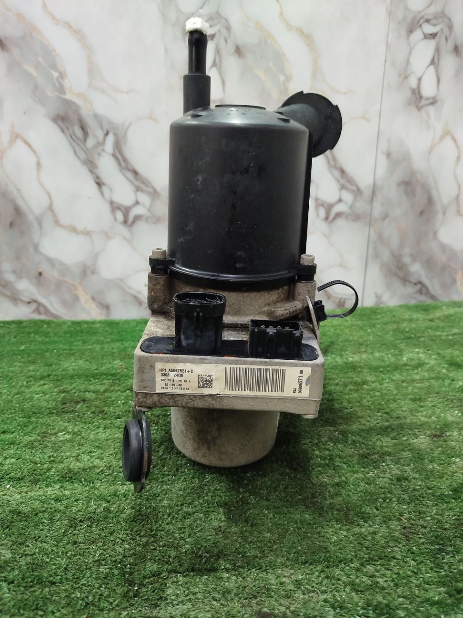 https://ycs.partsauto.market/partsauto-images/thmbs/userImages/2083c2a62fd034e59038f15de4c6b061/part/4bdb5eaf-2dde-4725-841c-b8823cadad73_1779098682114.jpg