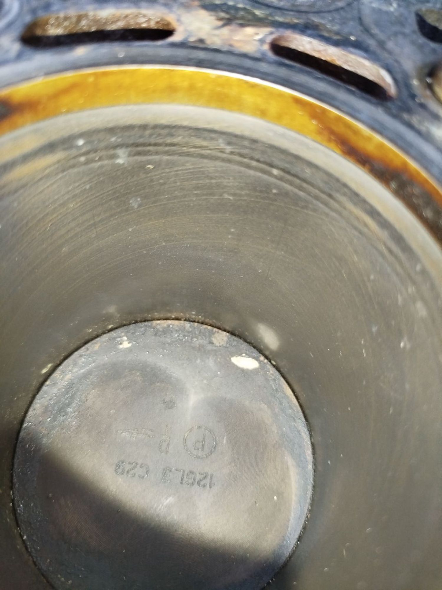 https://ycs.partsauto.market/partsauto-images/thmbs/userImages/2083c2a62fd034e59038f15de4c6b061/part/4daa9c39-3714-4559-bbbe-1e875e70e6d4_1782162427532.jpg