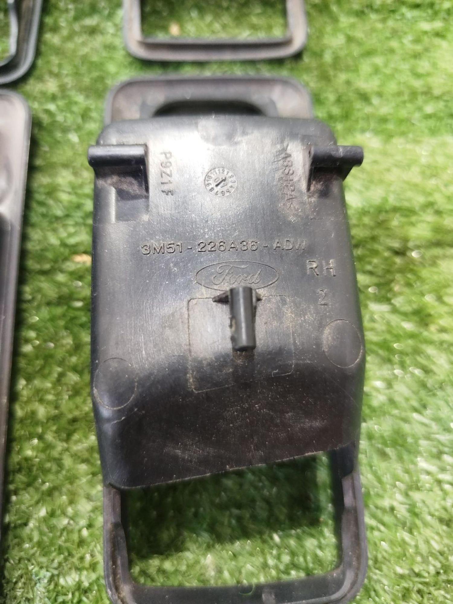 https://ycs.partsauto.market/partsauto-images/thmbs/userImages/2083c2a62fd034e59038f15de4c6b061/part/4dd8b16d-804a-4c59-94b7-8d30ee6353cf_1785676246221.jpg