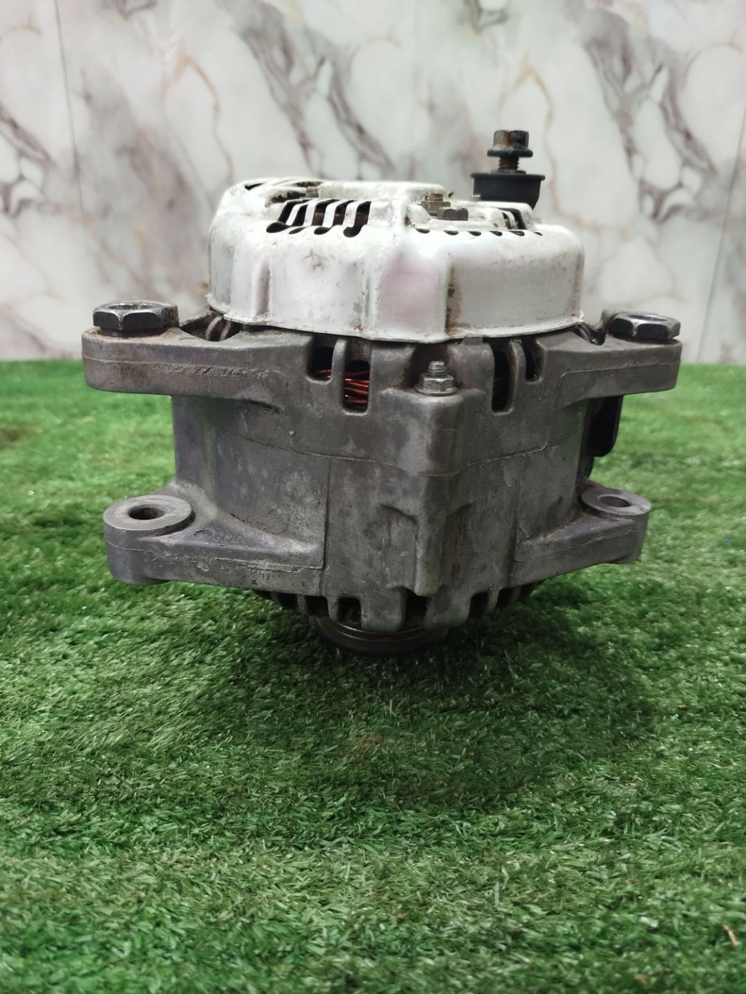 https://ycs.partsauto.market/partsauto-images/thmbs/userImages/2083c2a62fd034e59038f15de4c6b061/part/4e889d7c-75fa-495a-93b7-7c41d155e07f_1785490880720.jpg