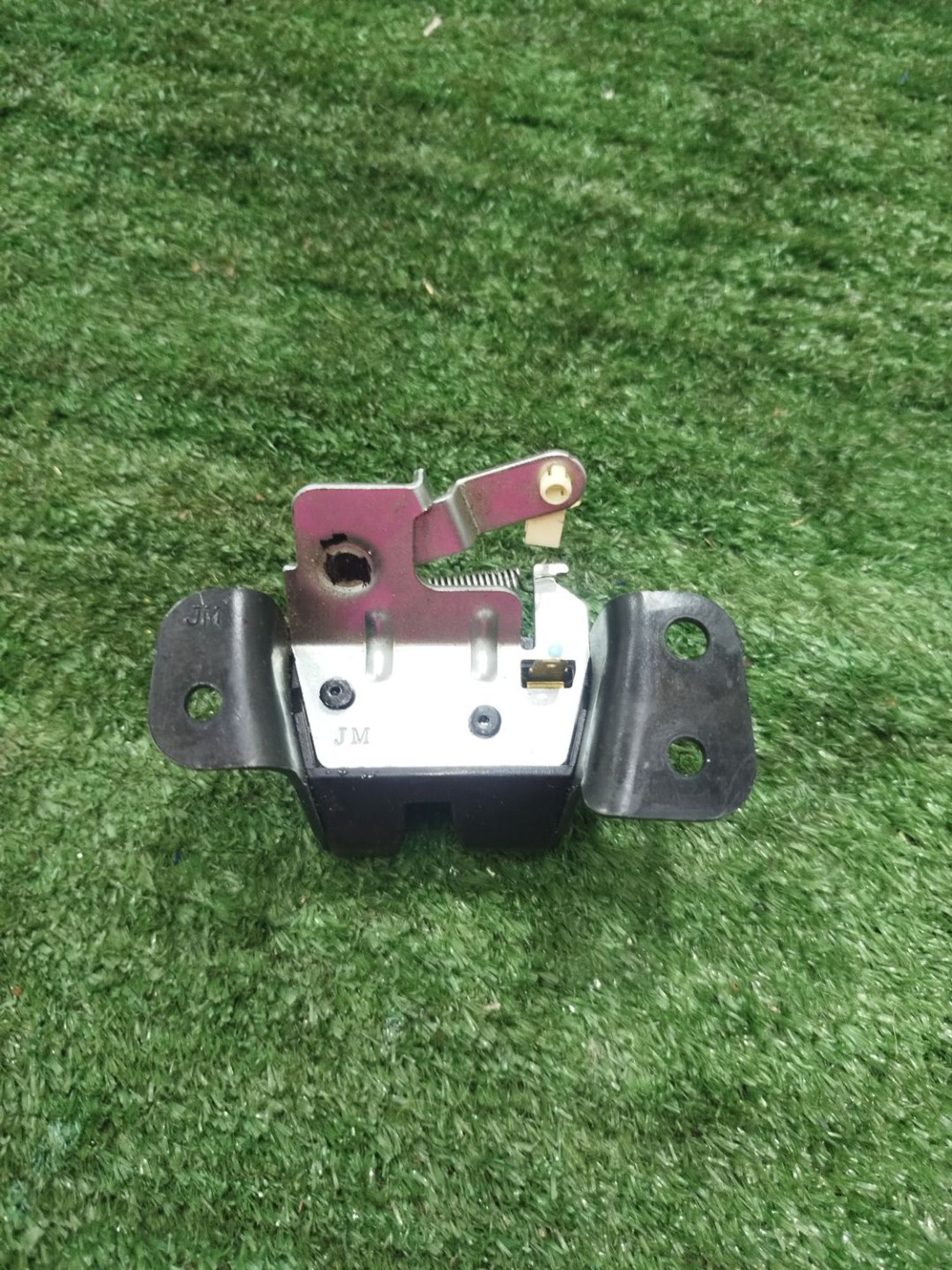 https://ycs.partsauto.market/partsauto-images/thmbs/userImages/2083c2a62fd034e59038f15de4c6b061/part/4f1a3150-c459-4d92-ae8d-b89cc63a297c_1784808247190.jpg