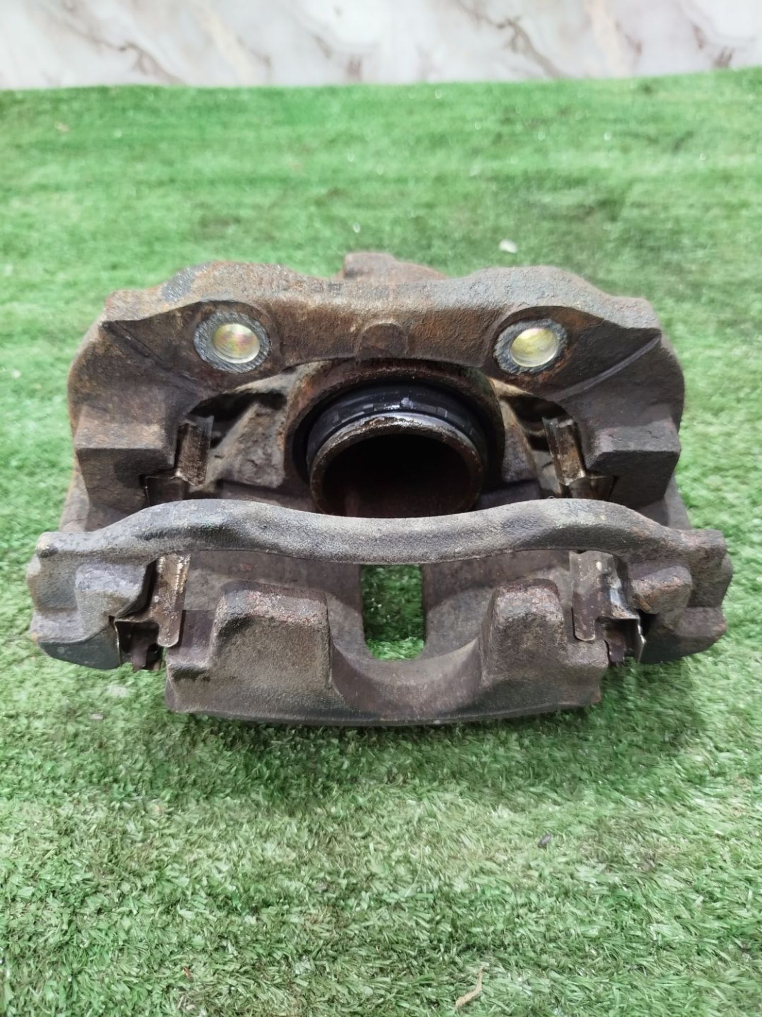 https://ycs.partsauto.market/partsauto-images/thmbs/userImages/2083c2a62fd034e59038f15de4c6b061/part/52fc07cb-43fc-44d7-9f87-d3d63230fb8b_1779127717066.jpg