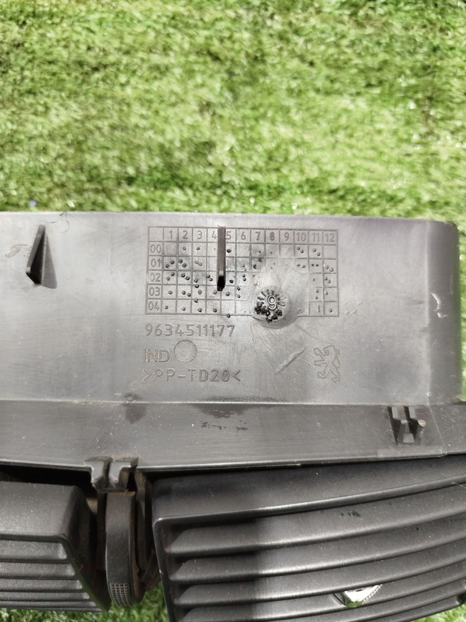 https://ycs.partsauto.market/partsauto-images/thmbs/userImages/2083c2a62fd034e59038f15de4c6b061/part/57629907-d75e-4b23-af4d-441a1e22f934_1779873350168.jpg