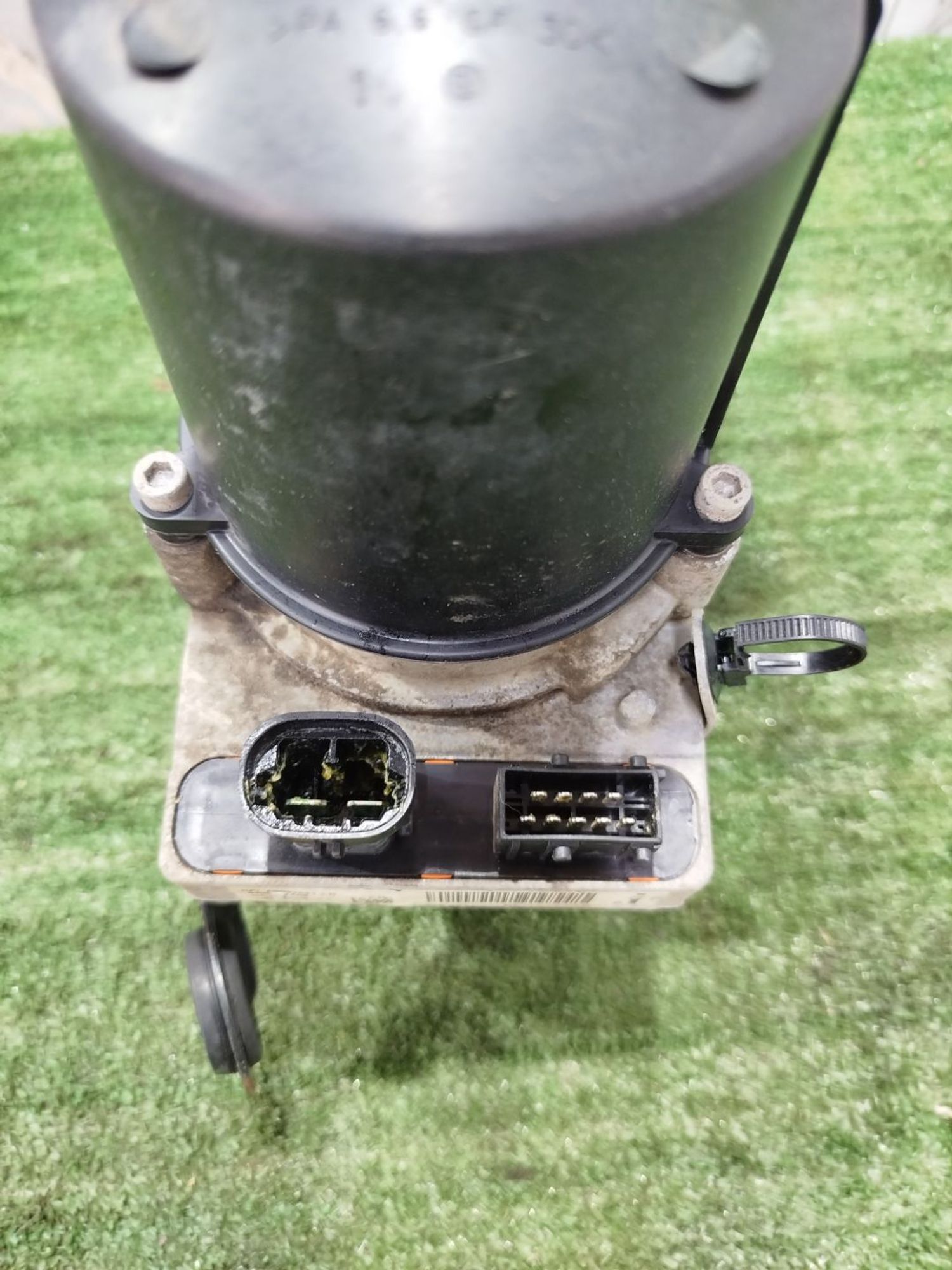 https://ycs.partsauto.market/partsauto-images/thmbs/userImages/2083c2a62fd034e59038f15de4c6b061/part/58b33eaf-4229-4a3c-8323-7bbb7d081bbb_1779098686817.jpg