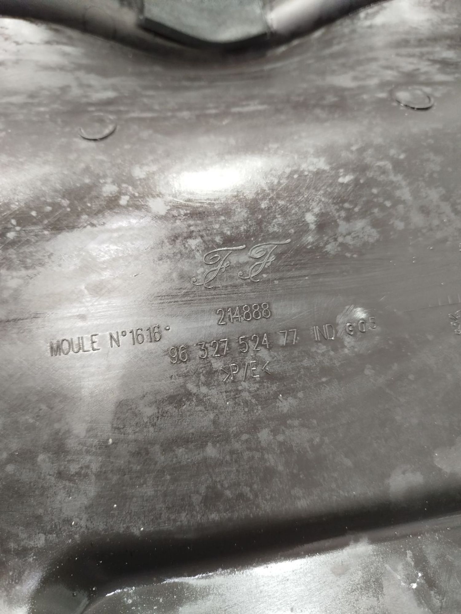 https://ycs.partsauto.market/partsauto-images/thmbs/userImages/2083c2a62fd034e59038f15de4c6b061/part/5b5fe58d-faeb-44fd-a8f2-9f6528a5270f_1779129035918.jpg