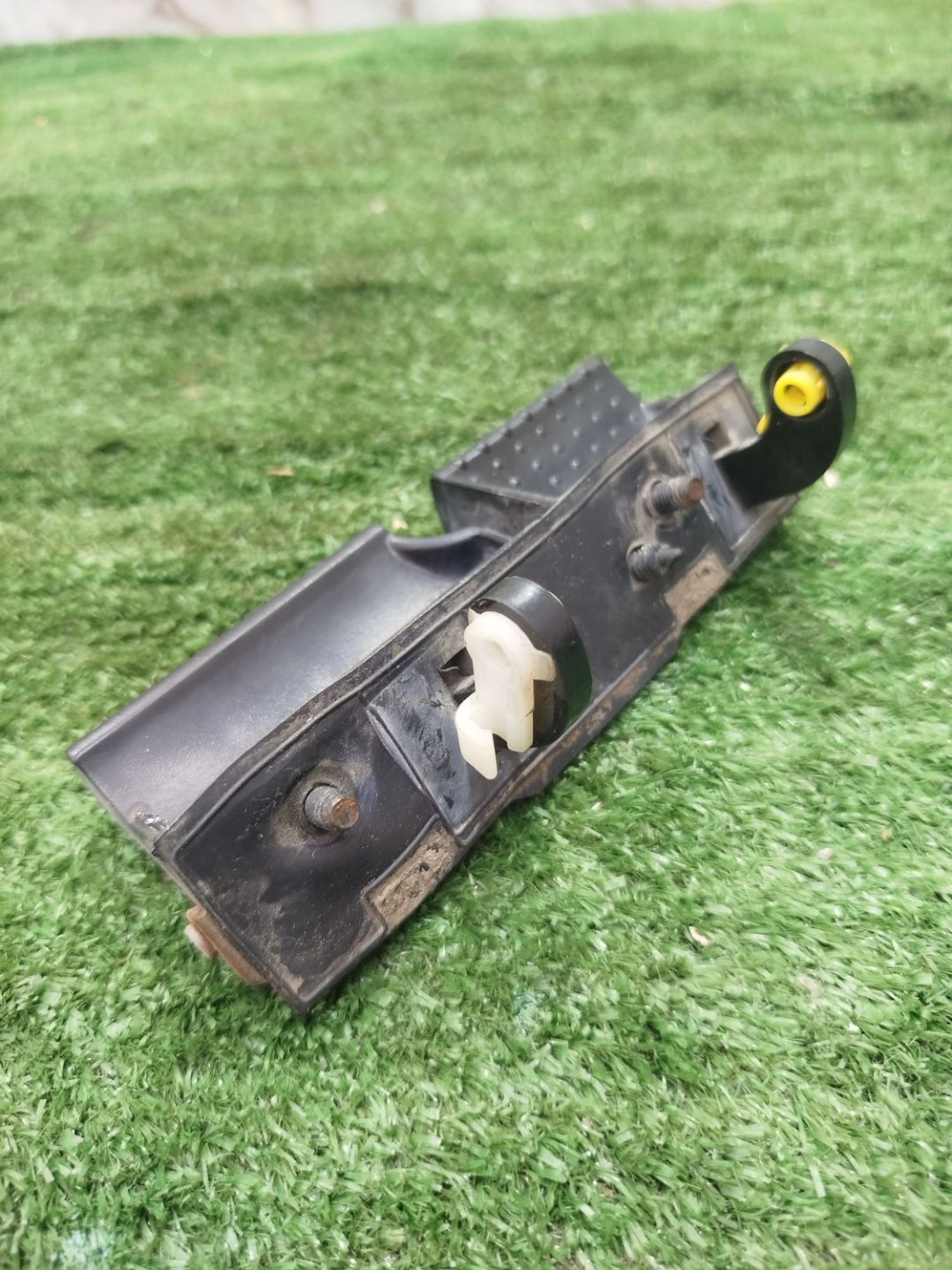 https://ycs.partsauto.market/partsauto-images/thmbs/userImages/2083c2a62fd034e59038f15de4c6b061/part/5b70a479-ffcb-4060-9a49-b50f2cf5fa8b_1784811317230.jpg