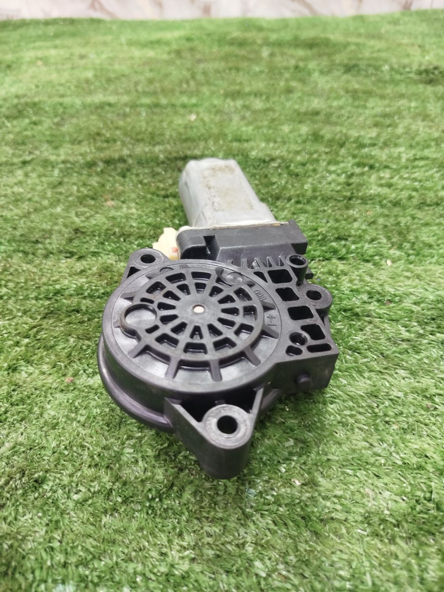 https://ycs.partsauto.market/partsauto-images/thmbs/userImages/2083c2a62fd034e59038f15de4c6b061/part/60a0e060-1bdb-4a26-a880-0d1ad5e35f75_1784809705686.jpg