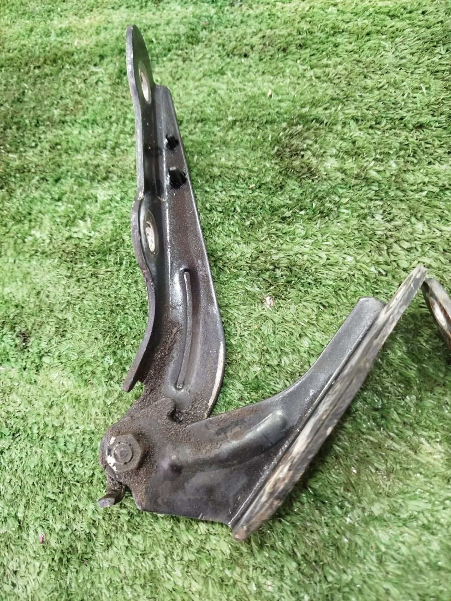 https://ycs.partsauto.market/partsauto-images/thmbs/userImages/2083c2a62fd034e59038f15de4c6b061/part/653f41cb-1a13-4012-9b90-2d04ebddaca6_1780047242275.jpg