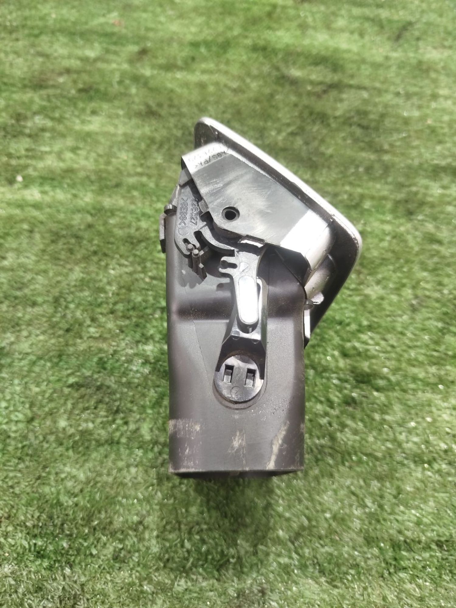 https://ycs.partsauto.market/partsauto-images/thmbs/userImages/2083c2a62fd034e59038f15de4c6b061/part/68d2314b-8516-4ce3-9a40-23cb3fbf29e1_1779873548898.jpg