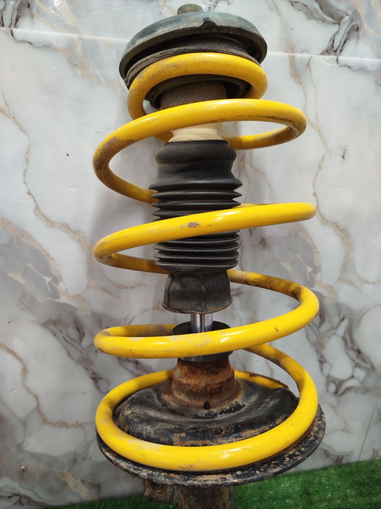 https://ycs.partsauto.market/partsauto-images/thmbs/userImages/2083c2a62fd034e59038f15de4c6b061/part/69e6f2c8-acf3-463c-85bf-b23ac0a32e70_1779015405249.jpg