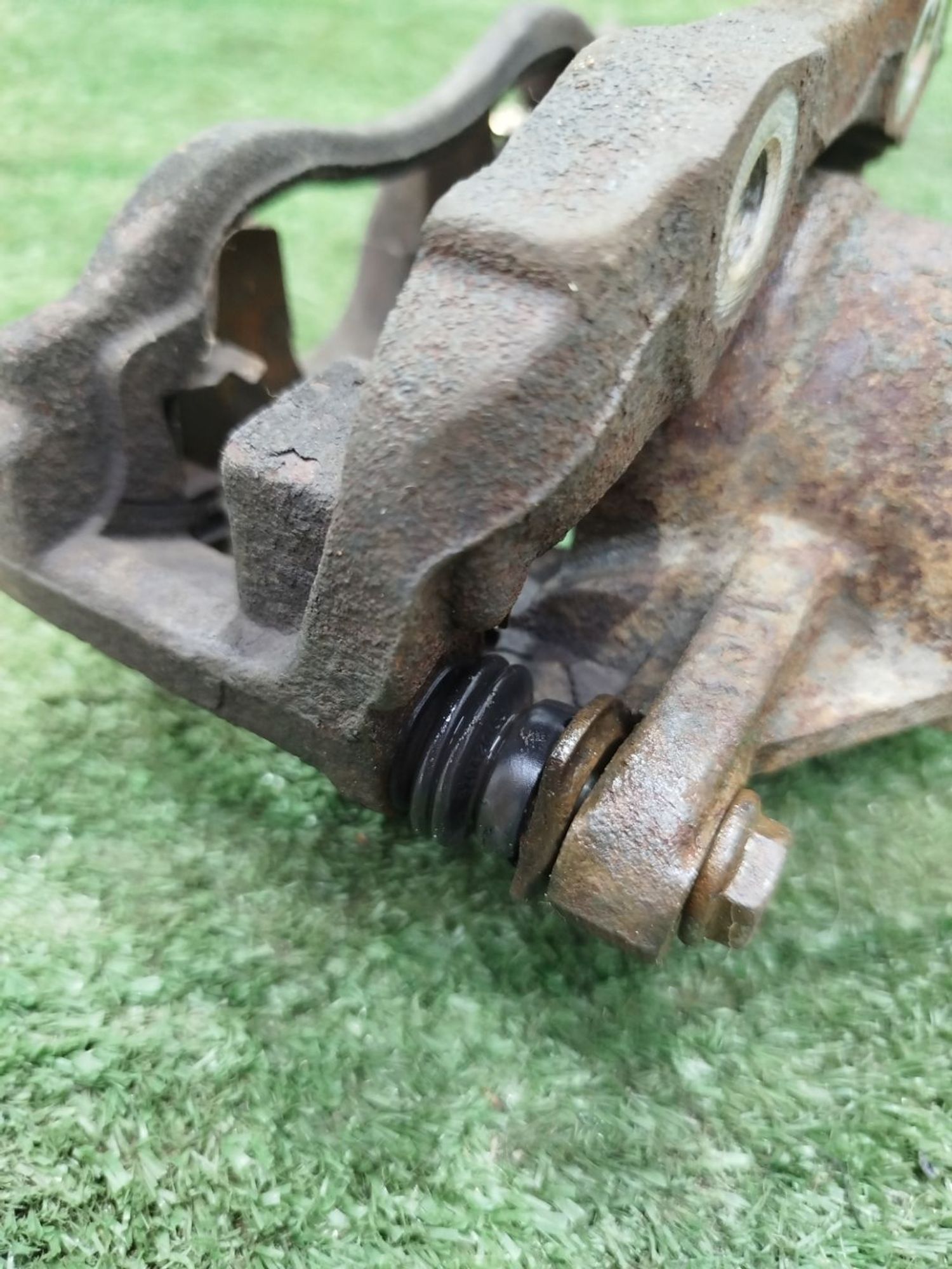 https://ycs.partsauto.market/partsauto-images/thmbs/userImages/2083c2a62fd034e59038f15de4c6b061/part/6a5d8fcb-f5ae-4784-a02e-41048d281567_1779127712404.jpg