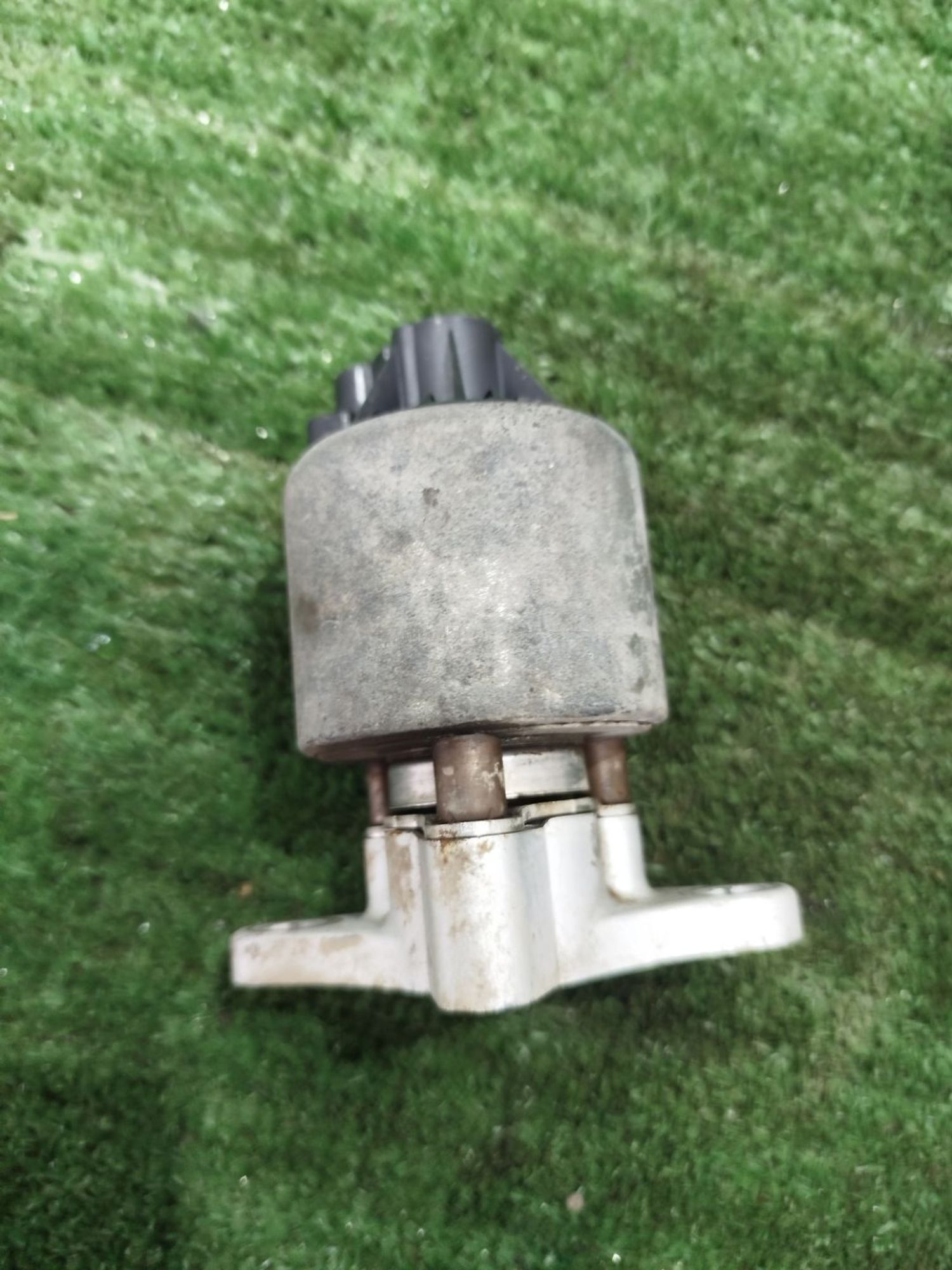 https://ycs.partsauto.market/partsauto-images/thmbs/userImages/2083c2a62fd034e59038f15de4c6b061/part/6ab1e20a-2553-4483-9843-dc149bbb46ca_1780056772473.jpg