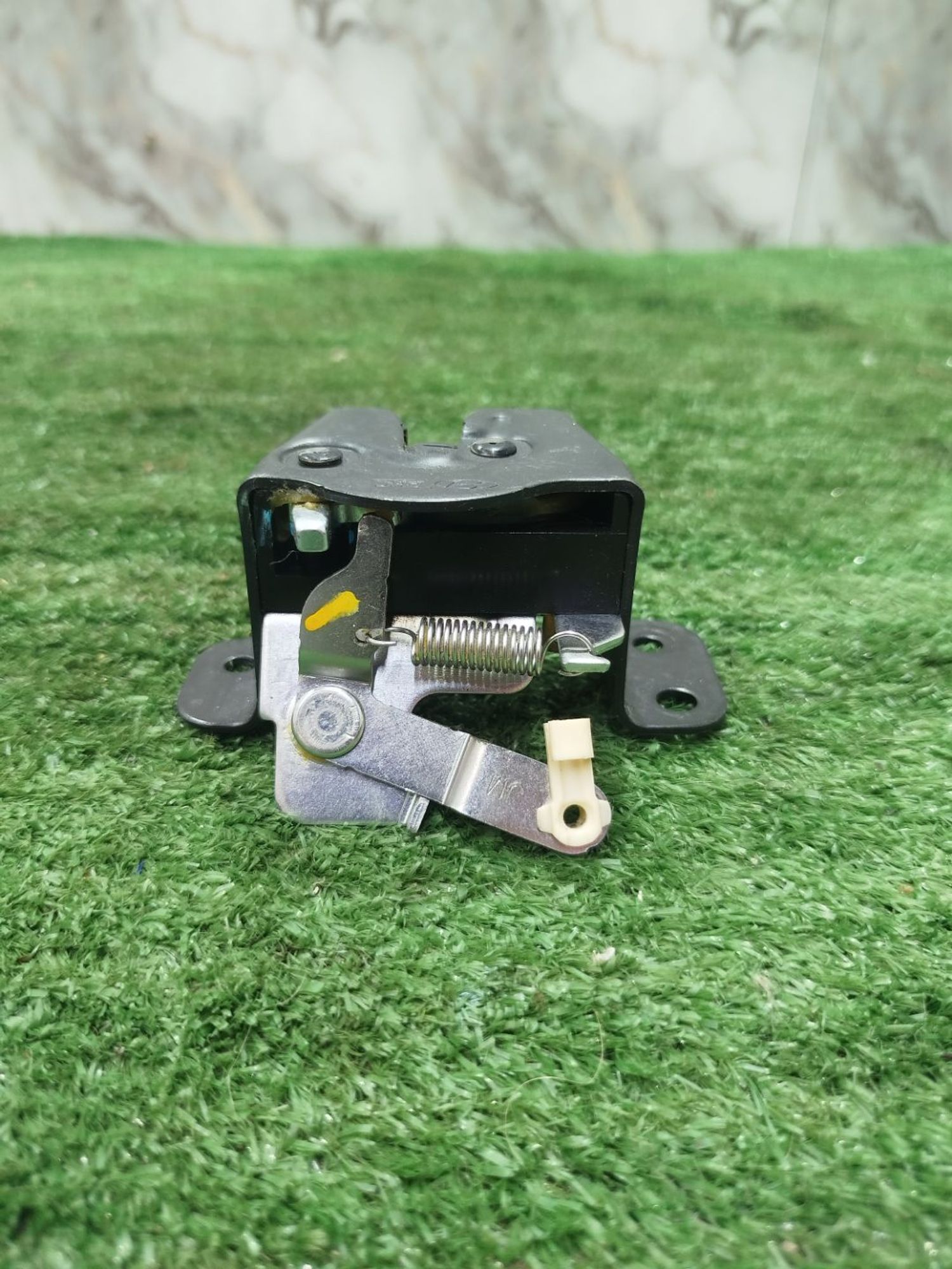 https://ycs.partsauto.market/partsauto-images/thmbs/userImages/2083c2a62fd034e59038f15de4c6b061/part/6c5f485f-6730-475f-9988-7685c4dc666b_1784808249636.jpg