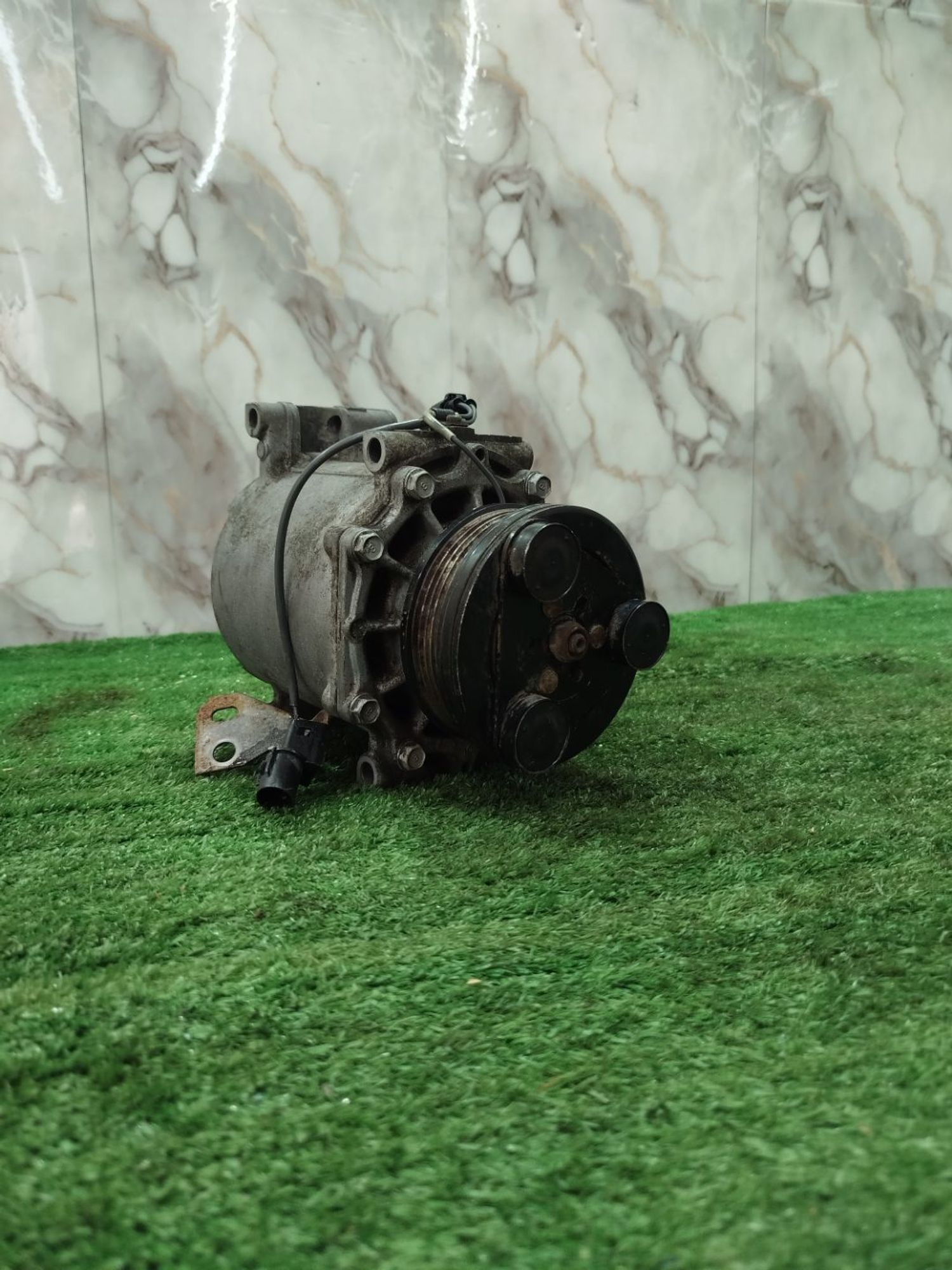 https://ycs.partsauto.market/partsauto-images/thmbs/userImages/2083c2a62fd034e59038f15de4c6b061/part/6e307514-fb9e-4c6f-8690-7fe285d4fd51_1785495030637.jpg