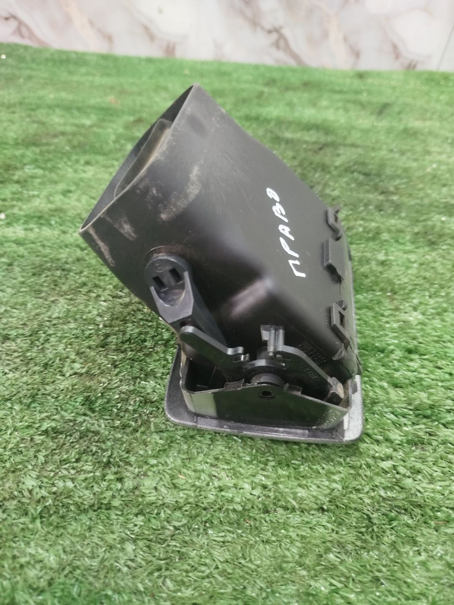 https://ycs.partsauto.market/partsauto-images/thmbs/userImages/2083c2a62fd034e59038f15de4c6b061/part/7574ec31-c918-4514-88f0-08041edea77f_1779873570351.jpg
