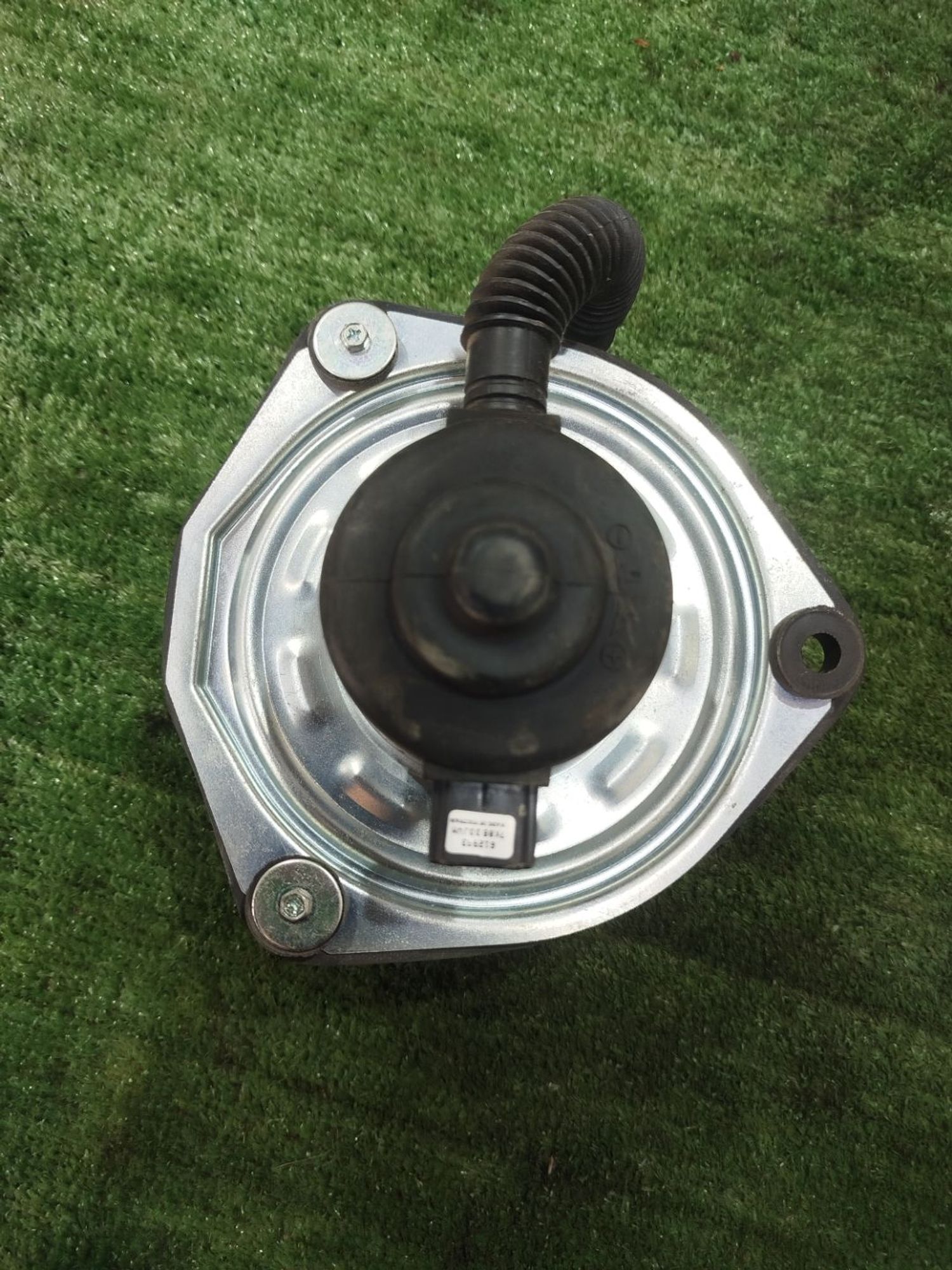 https://ycs.partsauto.market/partsauto-images/thmbs/userImages/2083c2a62fd034e59038f15de4c6b061/part/7648a158-4d9e-4484-afb0-f94b63cfe1ae_1780049565454.jpg