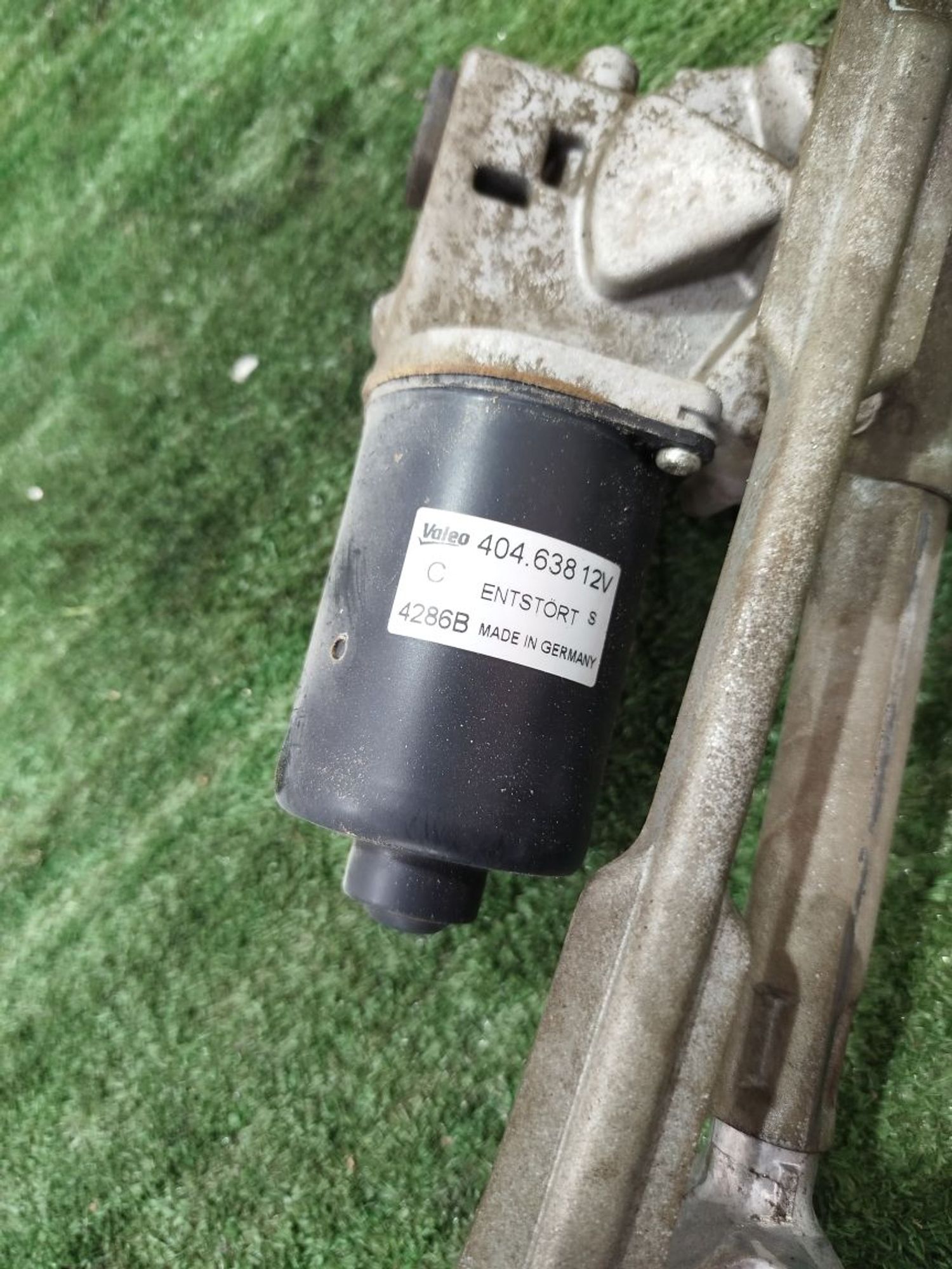 https://ycs.partsauto.market/partsauto-images/thmbs/userImages/2083c2a62fd034e59038f15de4c6b061/part/76a69e71-8852-446e-87a7-f0ec177d02f1_1779093895136.jpg