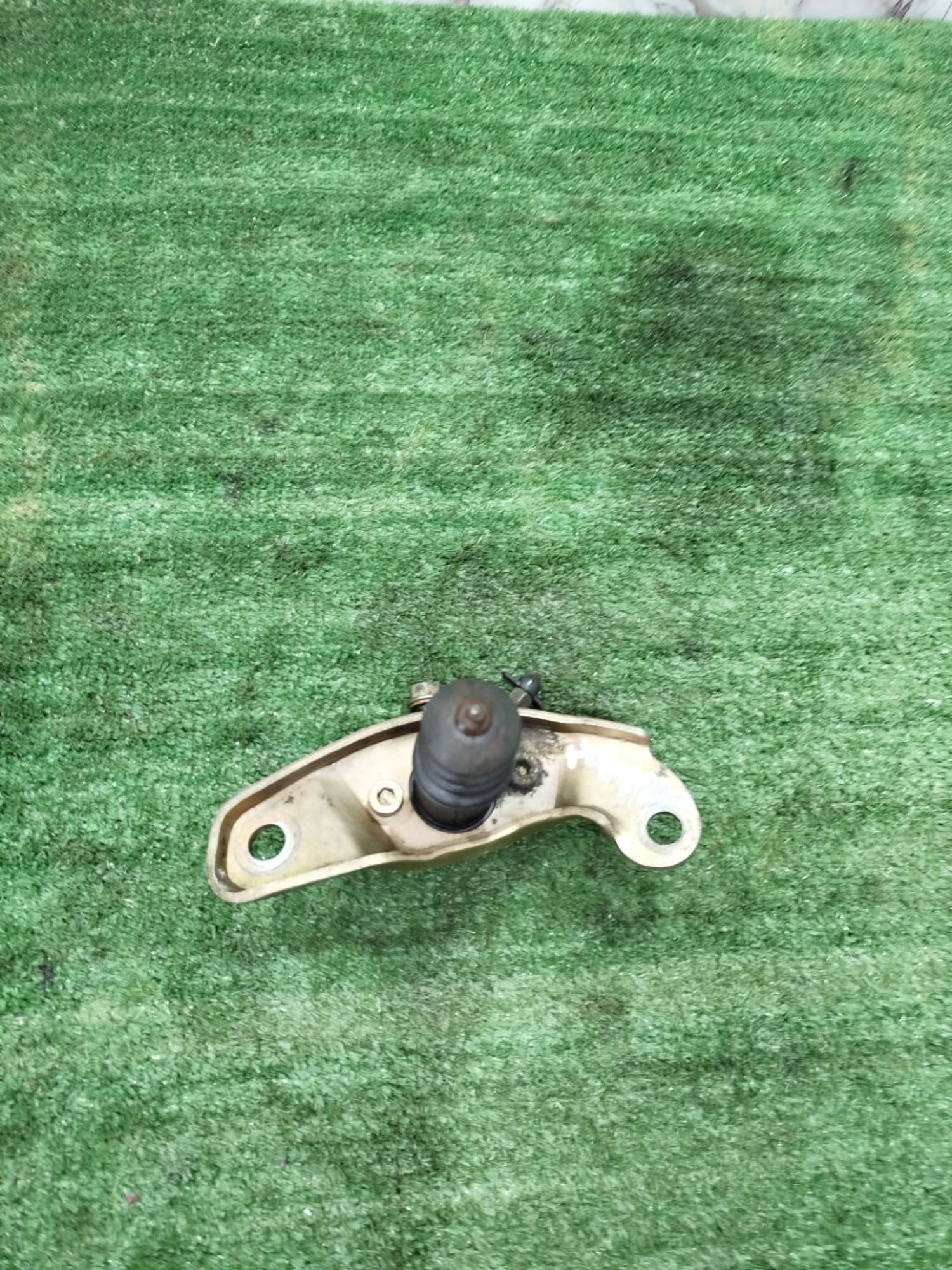 https://ycs.partsauto.market/partsauto-images/thmbs/userImages/2083c2a62fd034e59038f15de4c6b061/part/783c9127-50e0-4592-927b-30cc41205a1f_1782165087959.jpg