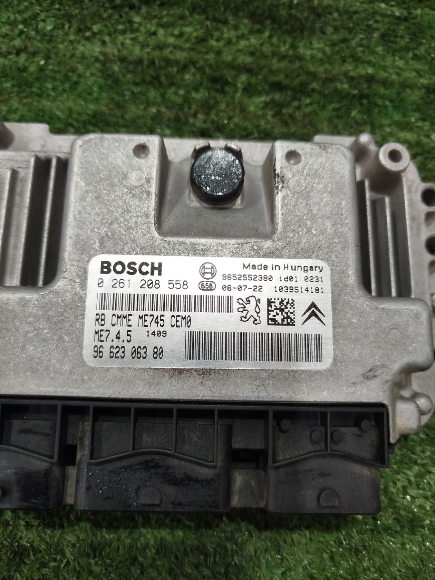 https://ycs.partsauto.market/partsauto-images/thmbs/userImages/2083c2a62fd034e59038f15de4c6b061/part/7e29f087-e2dc-42a7-a3e1-140520b926e1_1779303992757.jpg