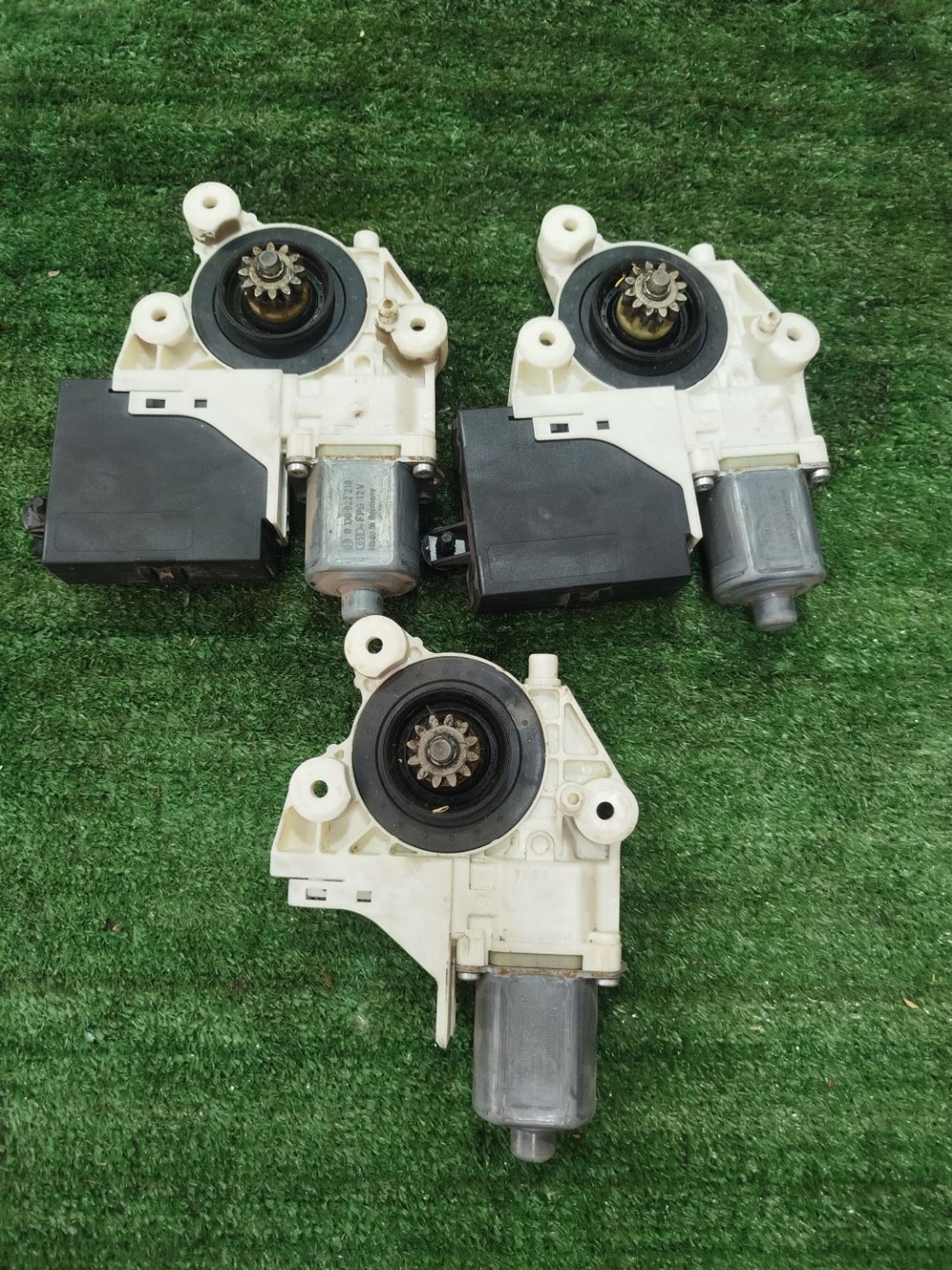 https://ycs.partsauto.market/partsauto-images/thmbs/userImages/2083c2a62fd034e59038f15de4c6b061/part/7e4b6fea-a059-475f-9b69-cc241fa2b224_1785753144791.jpg
