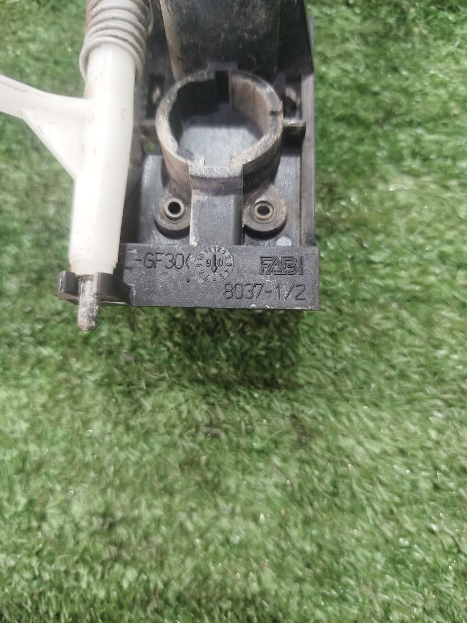 https://ycs.partsauto.market/partsauto-images/thmbs/userImages/2083c2a62fd034e59038f15de4c6b061/part/7e560f32-5a97-4092-81a3-27c0b0df0f68_1779873097317.jpg