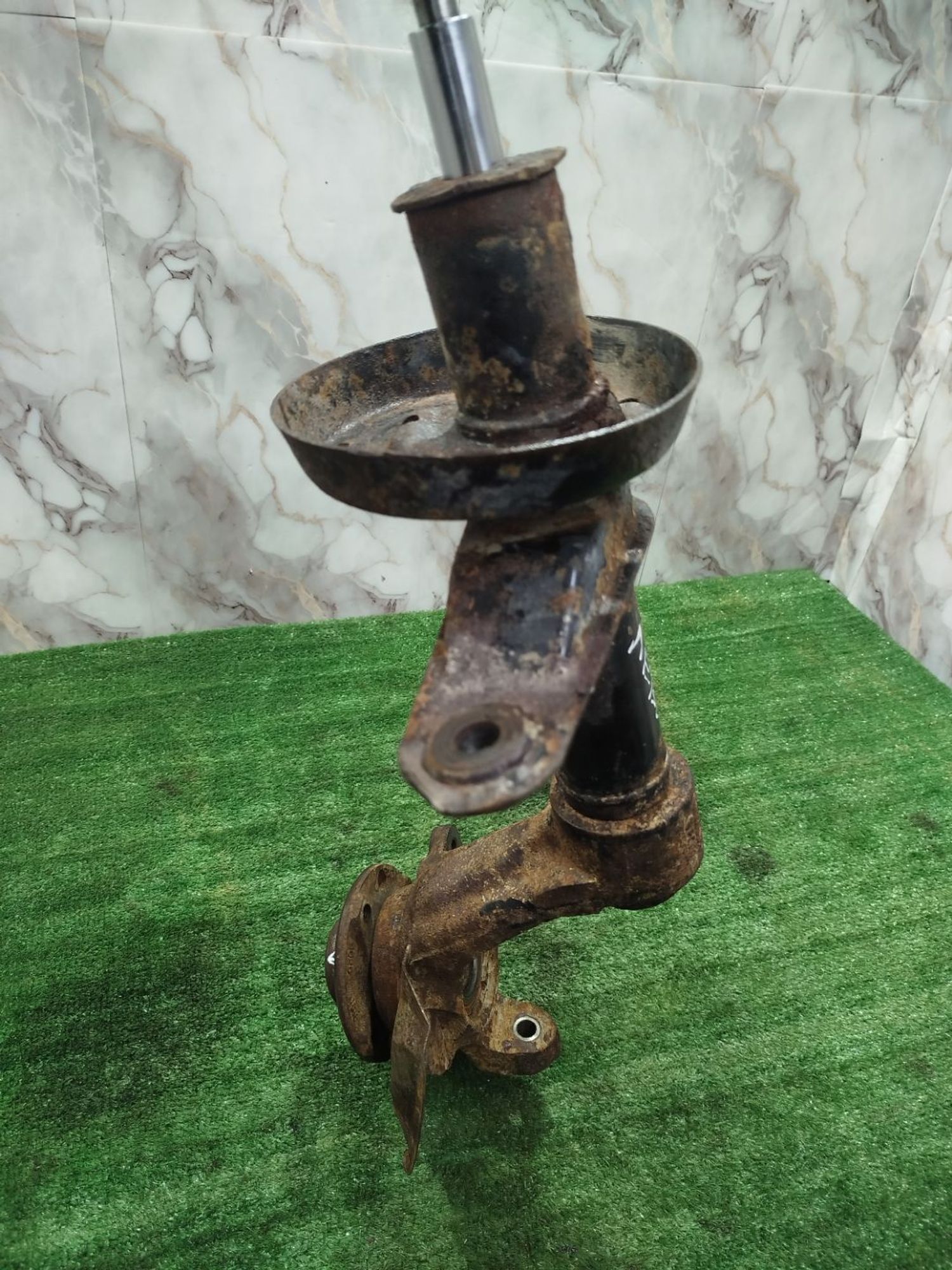 https://ycs.partsauto.market/partsauto-images/thmbs/userImages/2083c2a62fd034e59038f15de4c6b061/part/7f1cd94a-f55f-4482-91c6-eb49cf570cb4_1782078142309.jpg