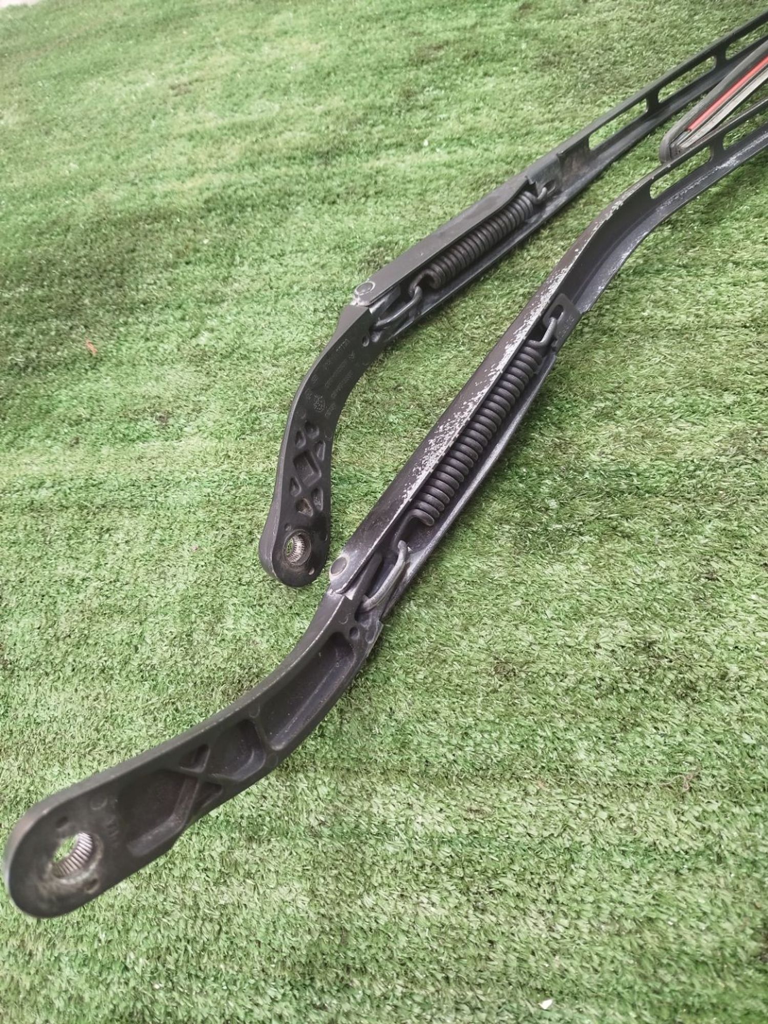 https://ycs.partsauto.market/partsauto-images/thmbs/userImages/2083c2a62fd034e59038f15de4c6b061/part/7fae97e2-5400-4d99-8bf3-bf5115a33a0f_1779556937533.jpg