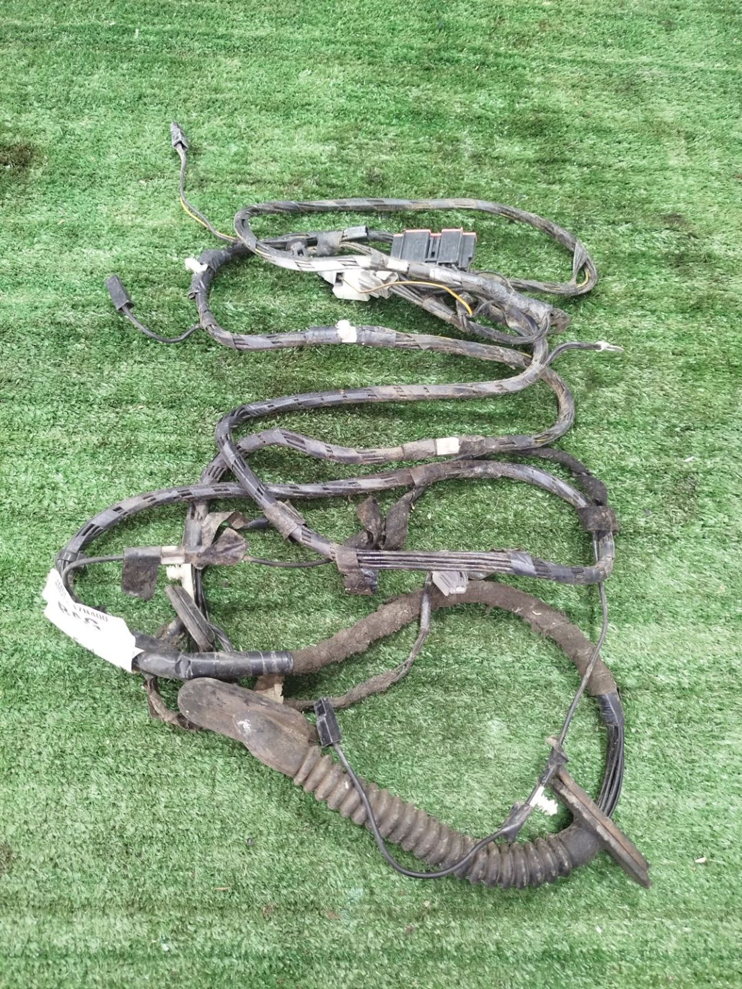 https://ycs.partsauto.market/partsauto-images/thmbs/userImages/2083c2a62fd034e59038f15de4c6b061/part/829d719f-1399-4791-badd-d2ace2711123_1785786696863.jpg