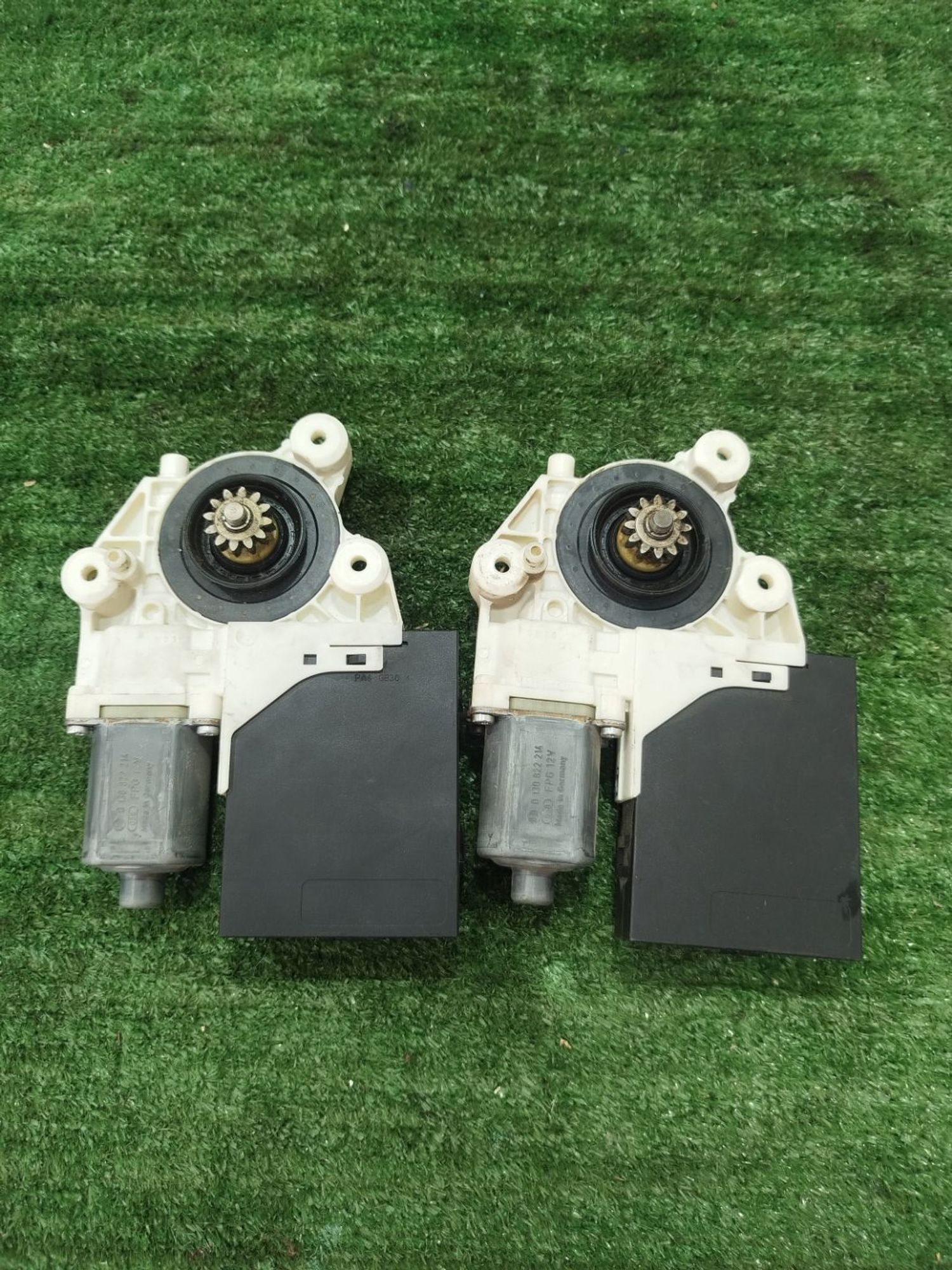 https://ycs.partsauto.market/partsauto-images/thmbs/userImages/2083c2a62fd034e59038f15de4c6b061/part/82e06033-fdef-4b67-b79e-3fb43ec0b99f_1785752730176.jpg