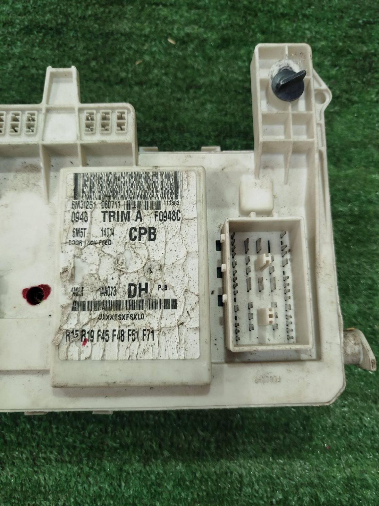https://ycs.partsauto.market/partsauto-images/thmbs/userImages/2083c2a62fd034e59038f15de4c6b061/part/85cd73db-4b28-49f2-b648-515fa7574e6d_1785782290199.jpg
