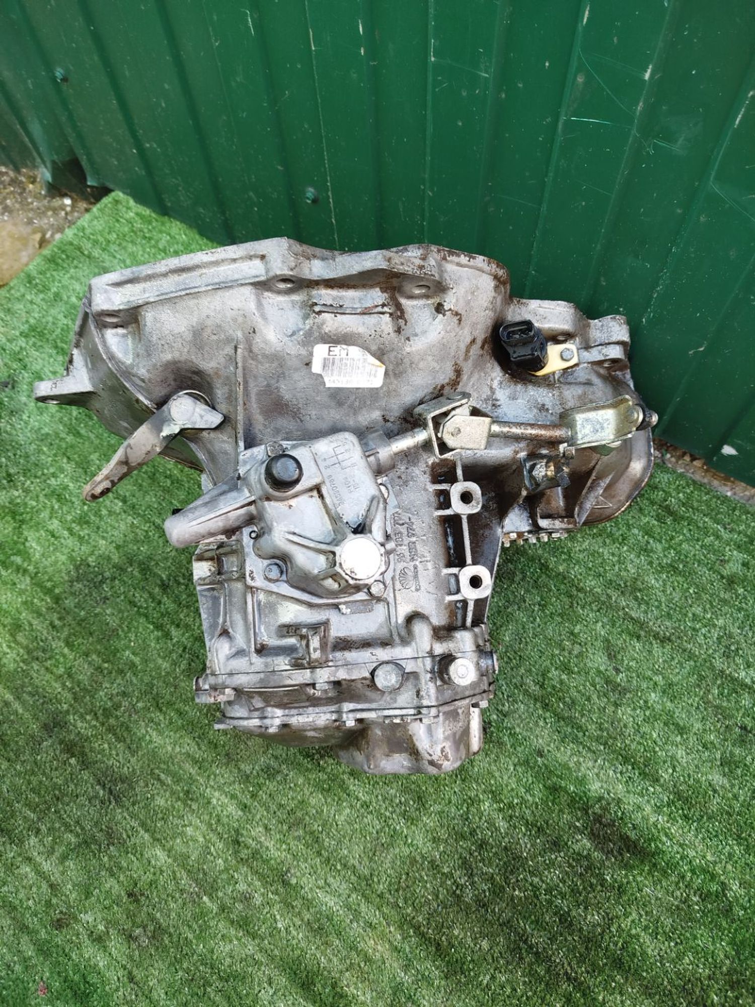 https://ycs.partsauto.market/partsauto-images/thmbs/userImages/2083c2a62fd034e59038f15de4c6b061/part/87ae3b0c-54fb-4a3d-bed9-e75dd31d298d_1780045187944.jpg