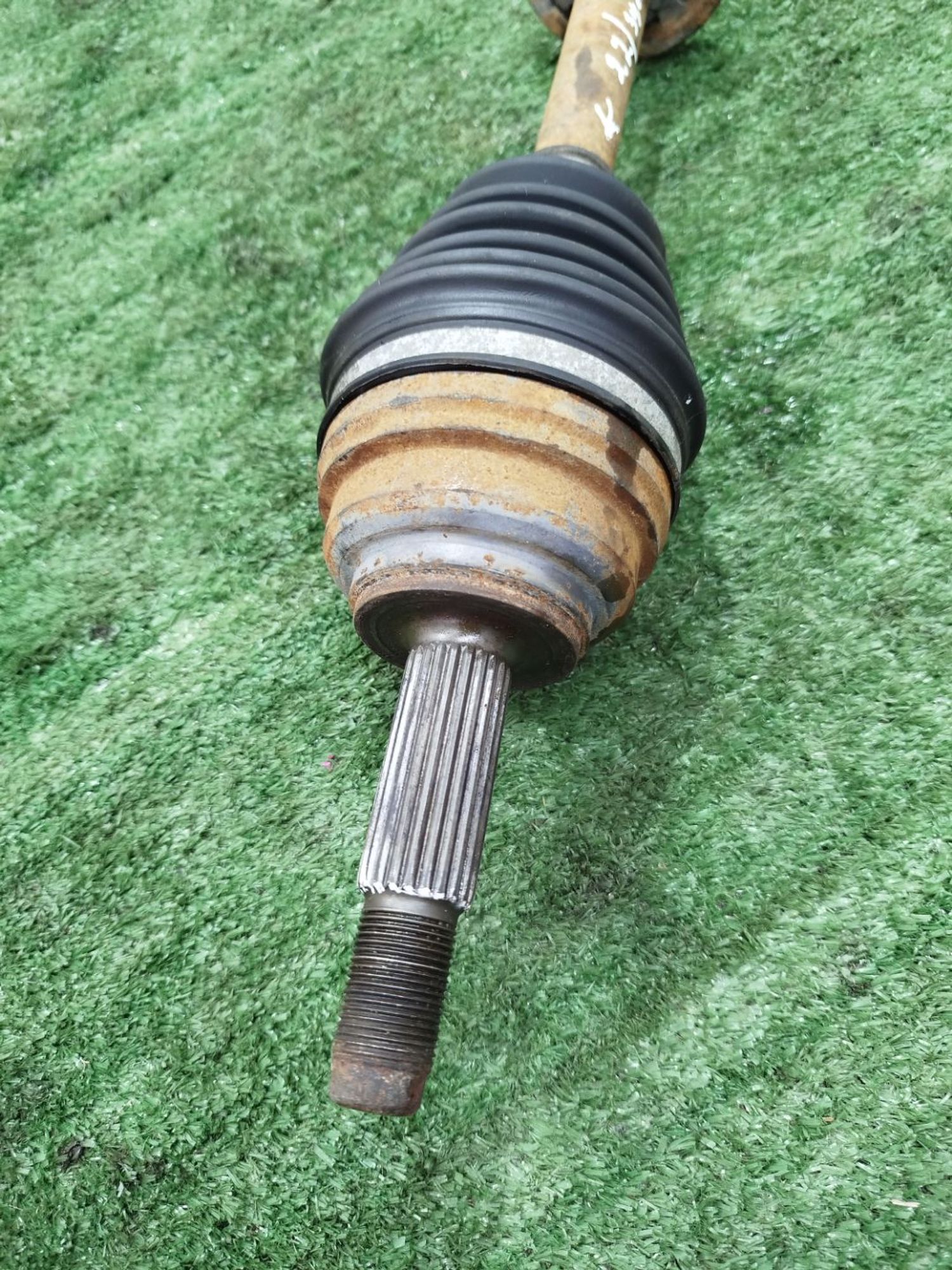 https://ycs.partsauto.market/partsauto-images/thmbs/userImages/2083c2a62fd034e59038f15de4c6b061/part/894ebd0e-2771-4357-9307-96096b73a986_1780048934660.jpg
