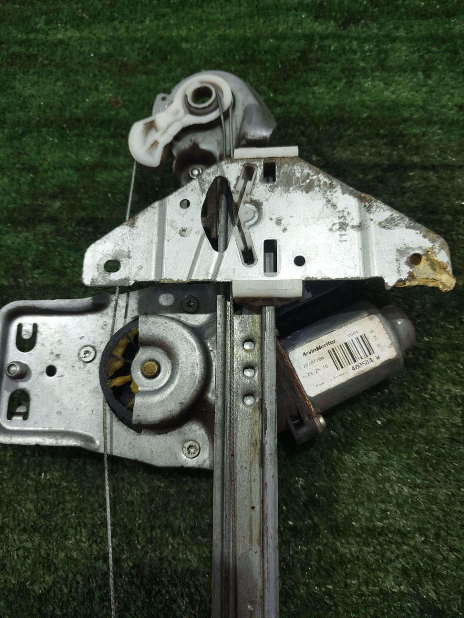 https://ycs.partsauto.market/partsauto-images/thmbs/userImages/2083c2a62fd034e59038f15de4c6b061/part/8a02d5f2-fcc2-40ed-a90e-3d6ac5ca93d6_1779554780946.jpg