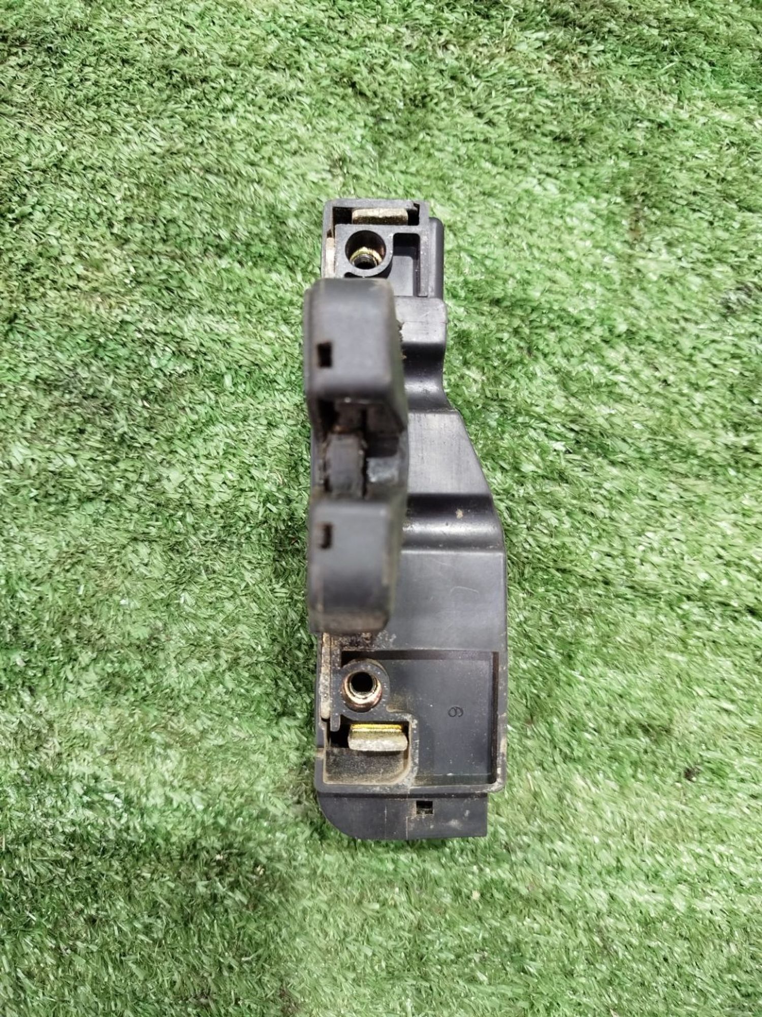 https://ycs.partsauto.market/partsauto-images/thmbs/userImages/2083c2a62fd034e59038f15de4c6b061/part/8e967a13-e809-4cb0-9140-ed1126d8ec37_1779370507840.jpg