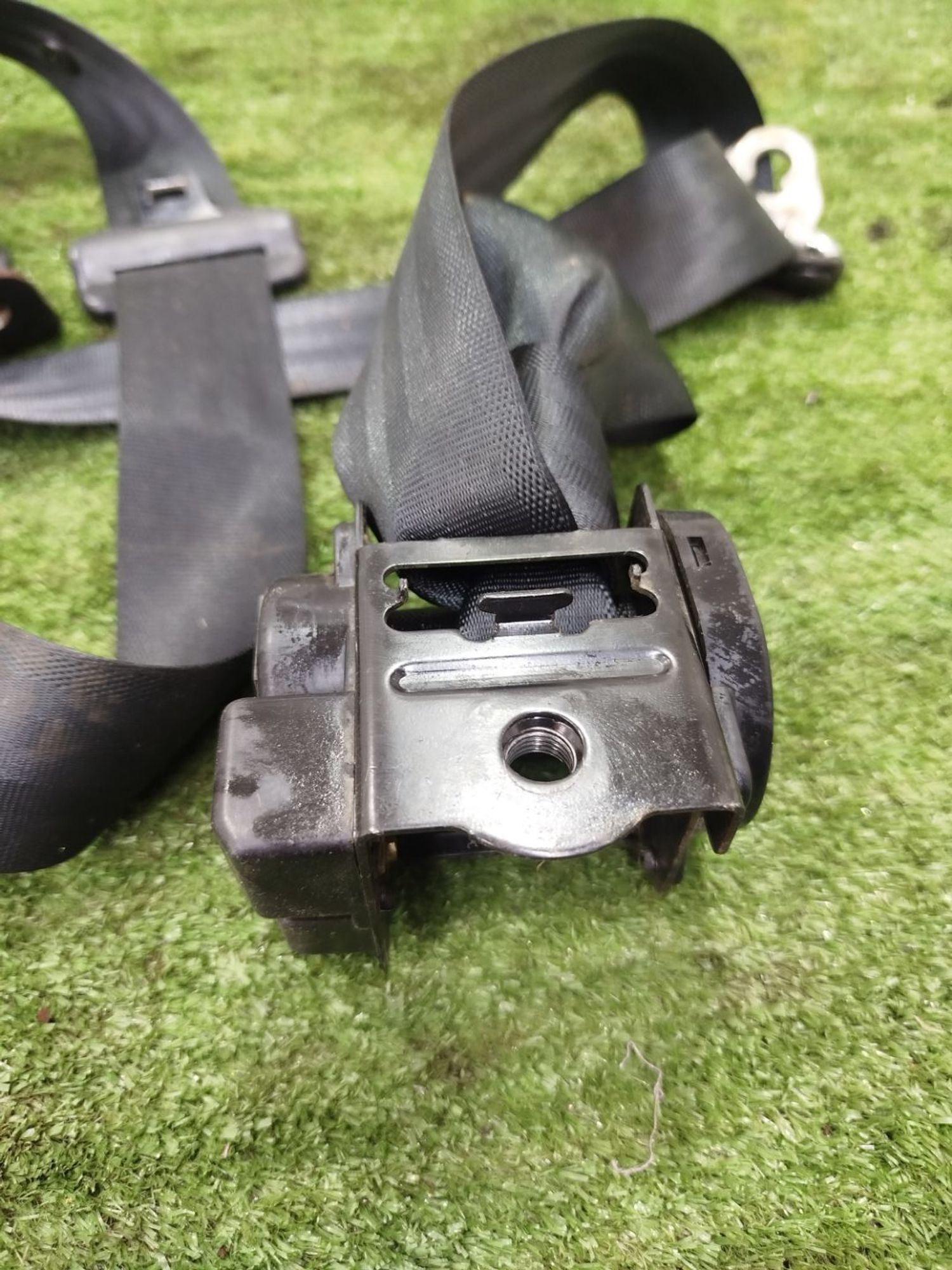https://ycs.partsauto.market/partsauto-images/thmbs/userImages/2083c2a62fd034e59038f15de4c6b061/part/9043b076-6047-4ad1-a05a-1347fbef3058_1782077042469.jpg