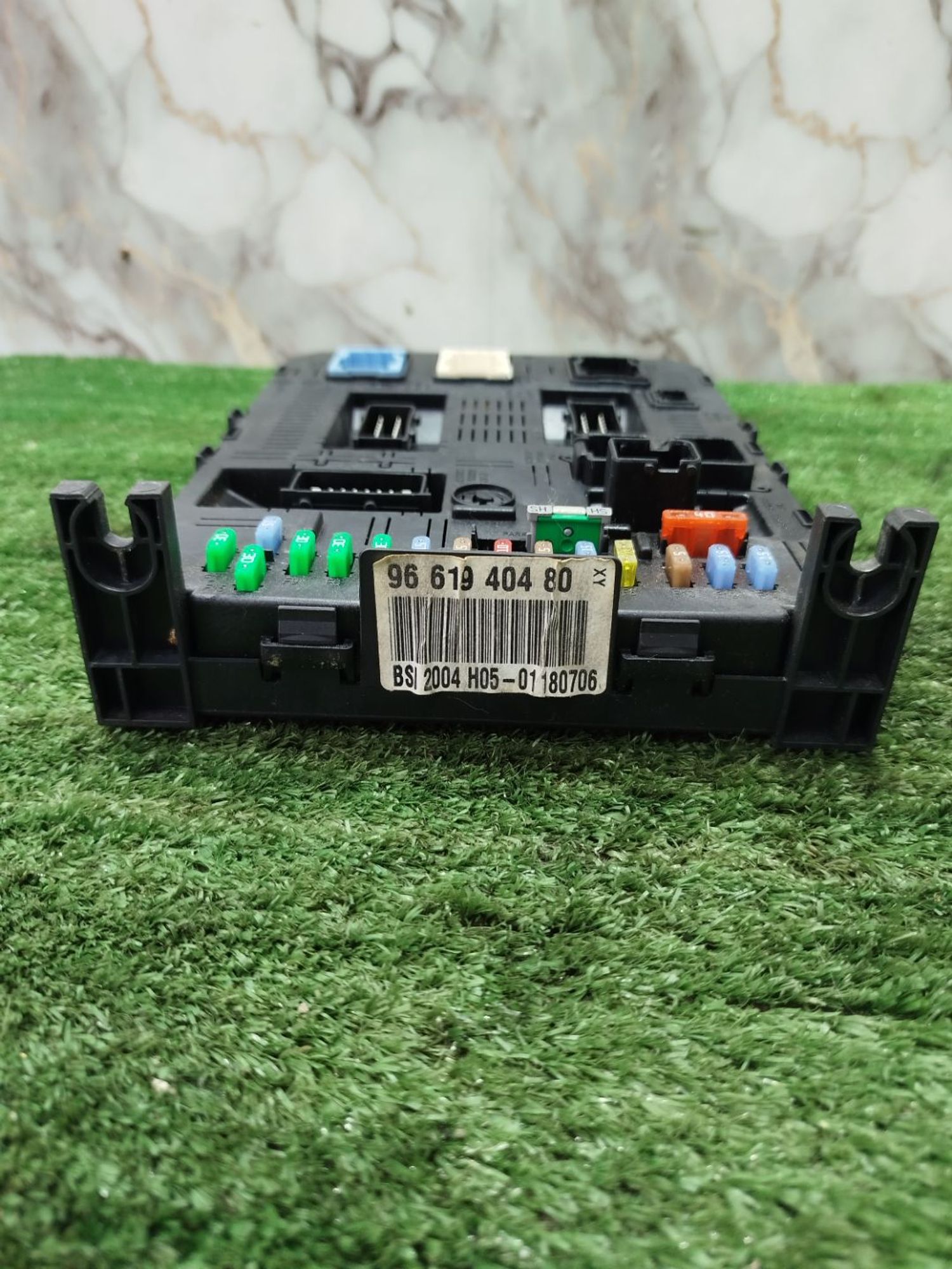 https://ycs.partsauto.market/partsauto-images/thmbs/userImages/2083c2a62fd034e59038f15de4c6b061/part/93915781-a1ca-445d-80f3-01685b0593cc_1779304392442.jpg