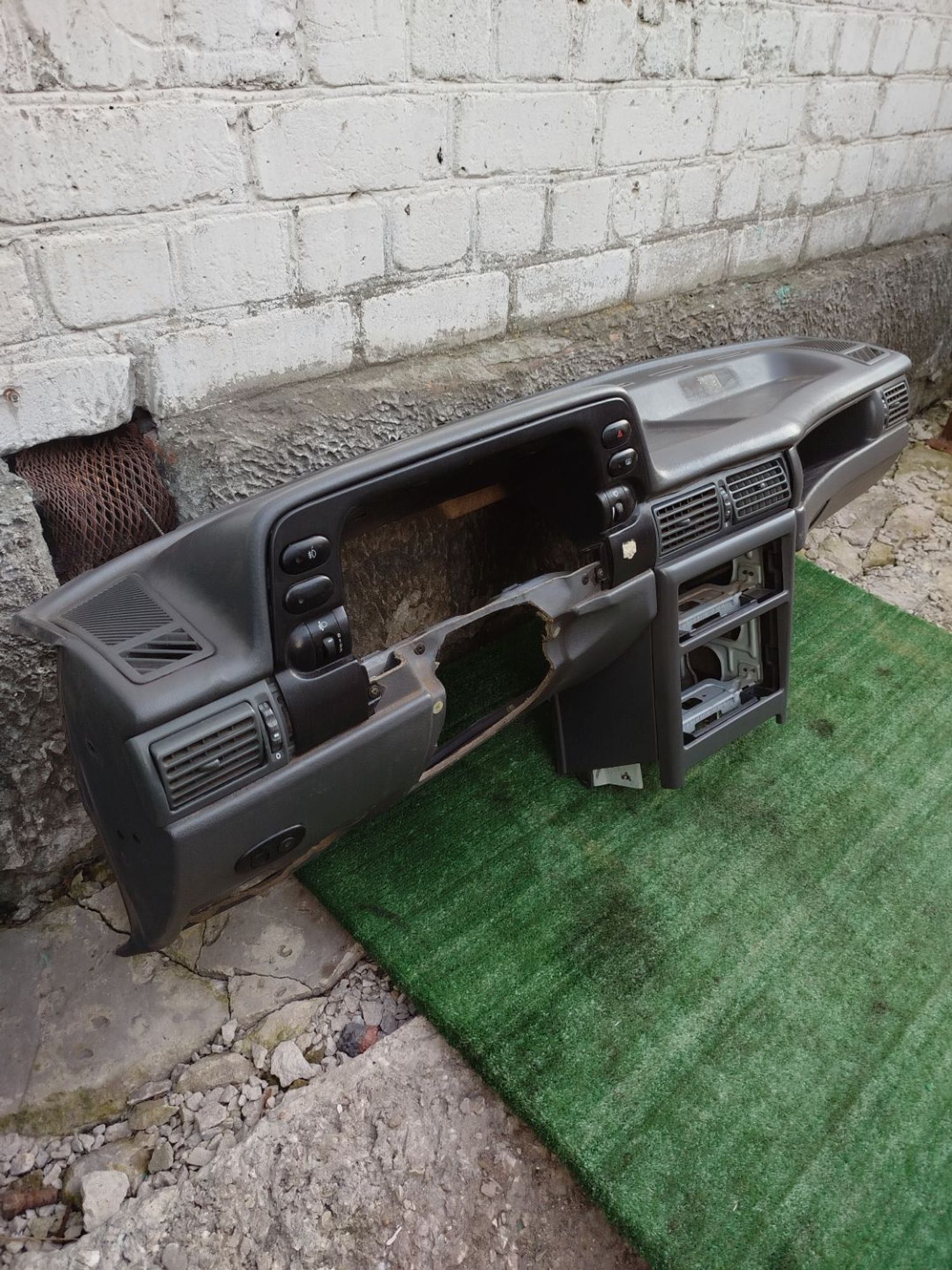 https://ycs.partsauto.market/partsauto-images/thmbs/userImages/2083c2a62fd034e59038f15de4c6b061/part/93a6cac2-0dba-4f35-a9d3-4cee38198da8_1782163790007.jpg