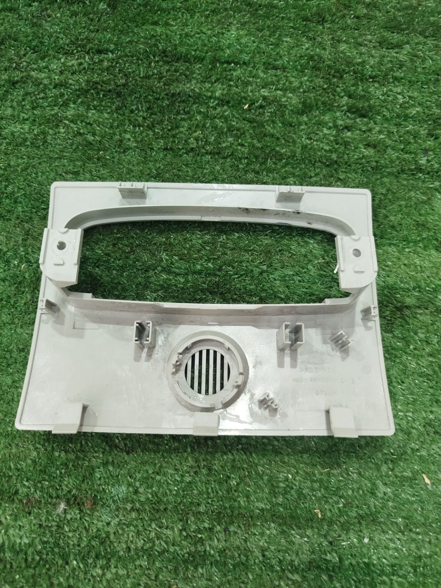 https://ycs.partsauto.market/partsauto-images/thmbs/userImages/2083c2a62fd034e59038f15de4c6b061/part/9683807c-4a29-4cc1-834b-62364e469335_1785782948603.jpg