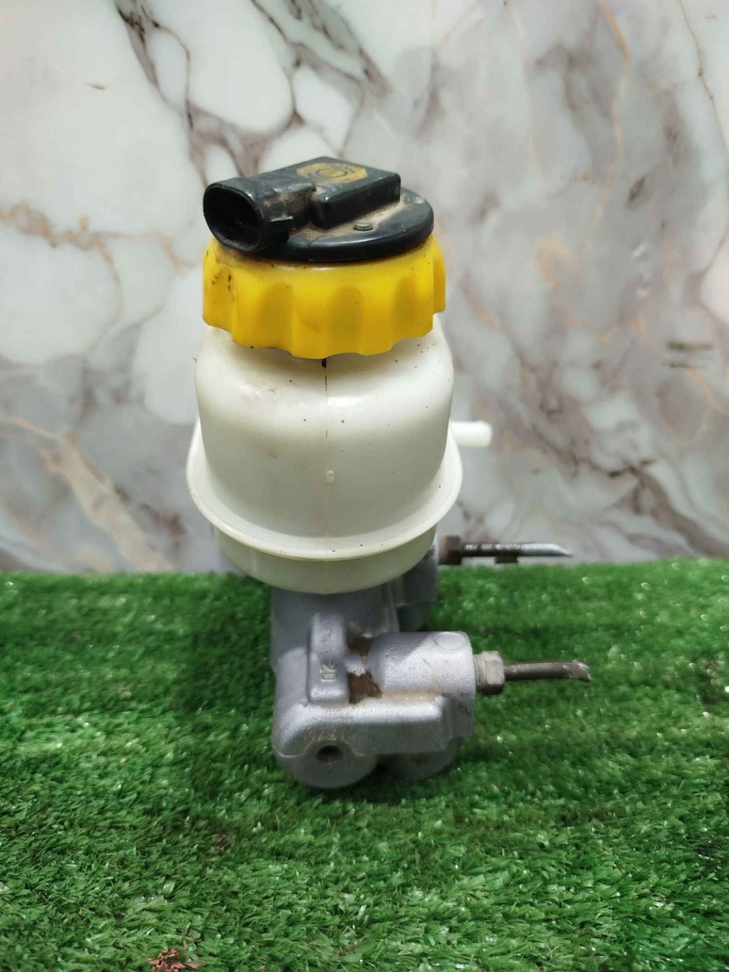 https://ycs.partsauto.market/partsauto-images/thmbs/userImages/2083c2a62fd034e59038f15de4c6b061/part/98661a0f-0f74-4e05-9523-078f883136bc_1781086541223.jpg