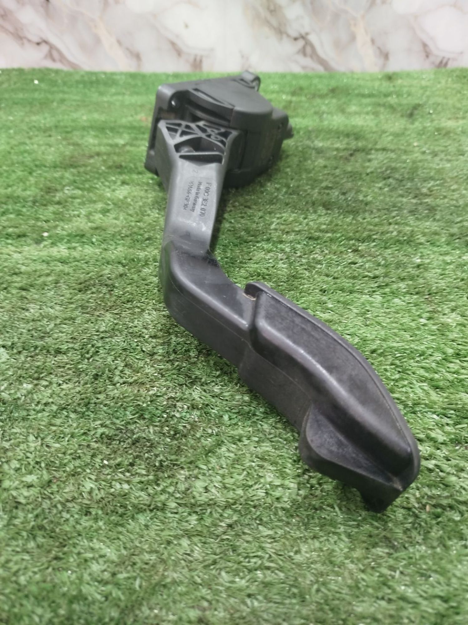 https://ycs.partsauto.market/partsauto-images/thmbs/userImages/2083c2a62fd034e59038f15de4c6b061/part/9cd22d11-2507-4491-975b-4b52bc662be4_1779554289150.jpg