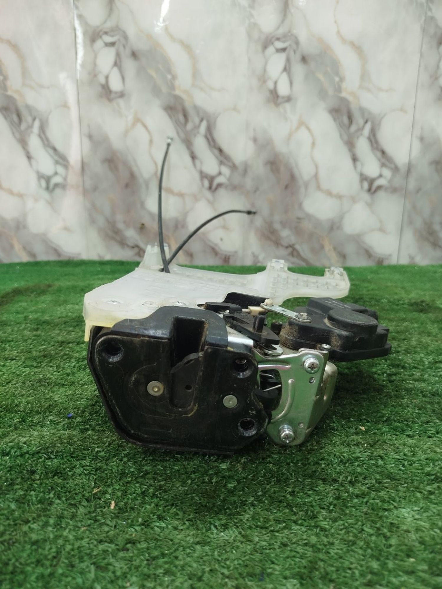 https://ycs.partsauto.market/partsauto-images/thmbs/userImages/2083c2a62fd034e59038f15de4c6b061/part/a13c3254-b7eb-4a98-bbc1-afe628671a02_1784807188118.jpg