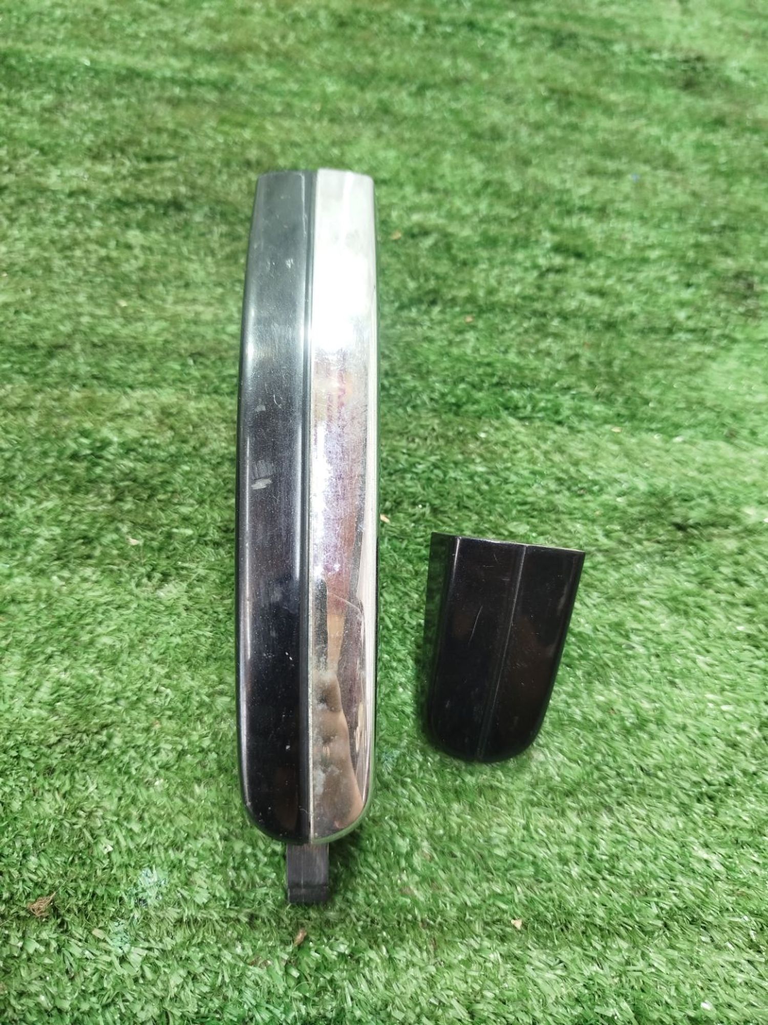 https://ycs.partsauto.market/partsauto-images/thmbs/userImages/2083c2a62fd034e59038f15de4c6b061/part/a39a11b5-5bb2-4b3a-8343-9ee95845c810_1785675605723.jpg