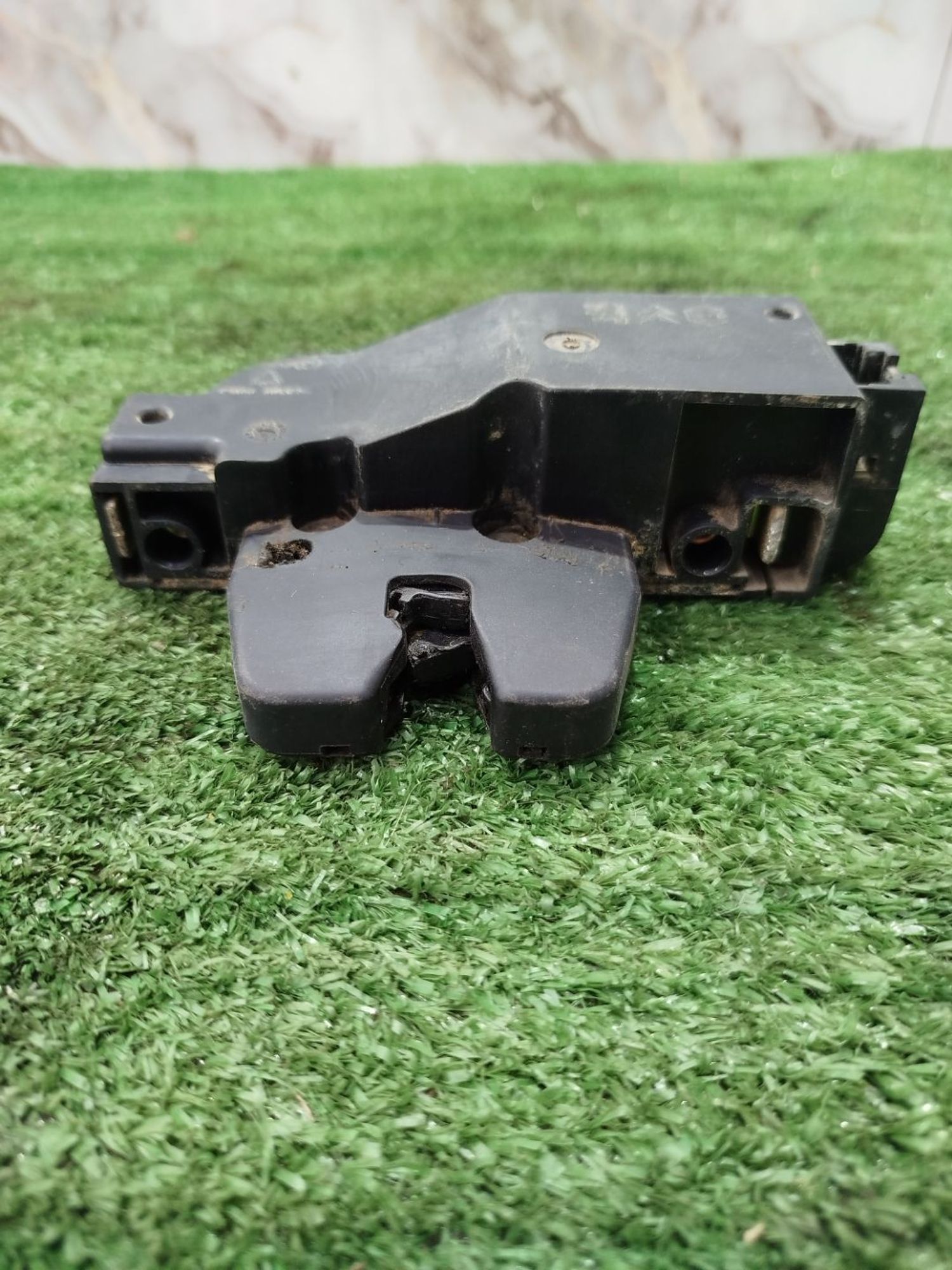 https://ycs.partsauto.market/partsauto-images/thmbs/userImages/2083c2a62fd034e59038f15de4c6b061/part/a6deffe9-9893-4f1d-b25a-b99af83a68fe_1779370504847.jpg