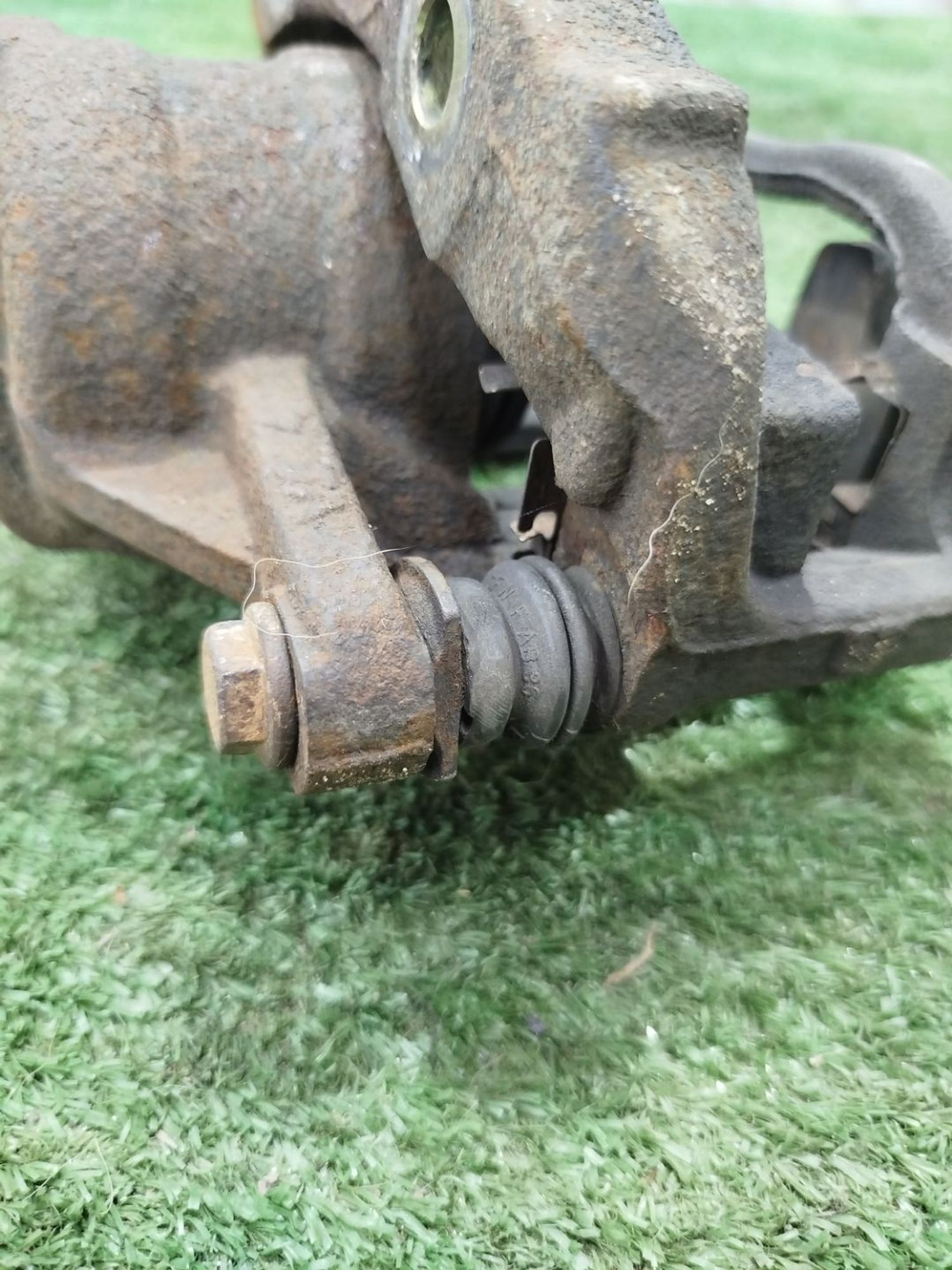https://ycs.partsauto.market/partsauto-images/thmbs/userImages/2083c2a62fd034e59038f15de4c6b061/part/a76798a9-1773-4a23-b99f-9be078242819_1779127585908.jpg