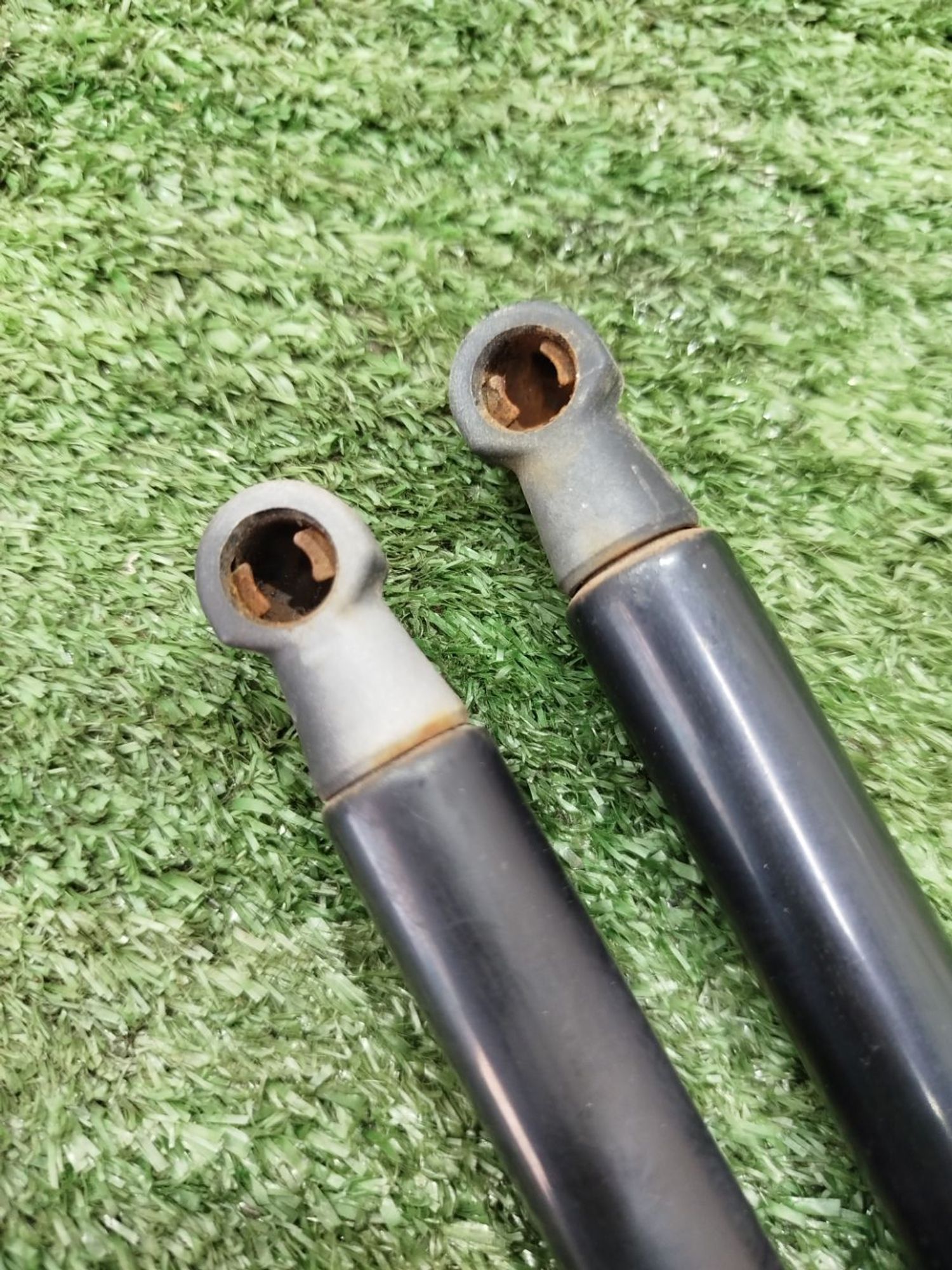 https://ycs.partsauto.market/partsauto-images/thmbs/userImages/2083c2a62fd034e59038f15de4c6b061/part/a8422a0d-2266-4eb0-acec-41572a8ab90c_1779131082629.jpg