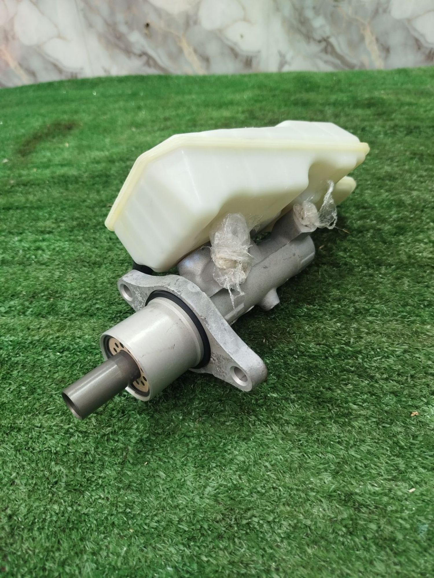 https://ycs.partsauto.market/partsauto-images/thmbs/userImages/2083c2a62fd034e59038f15de4c6b061/part/aaf069ab-ee1b-41e8-968f-e766c1f6b87b_1785750060599.jpg
