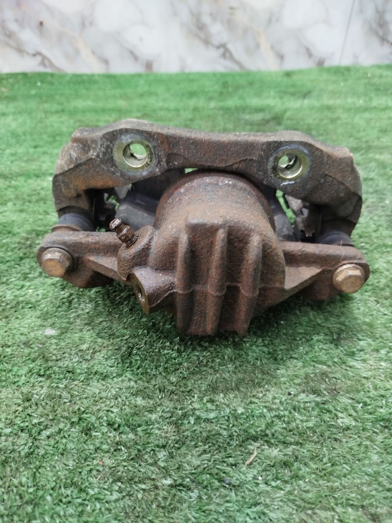 https://ycs.partsauto.market/partsauto-images/thmbs/userImages/2083c2a62fd034e59038f15de4c6b061/part/addea01c-9b5c-4438-a3ee-54447e4c7d95_1779127580181.jpg