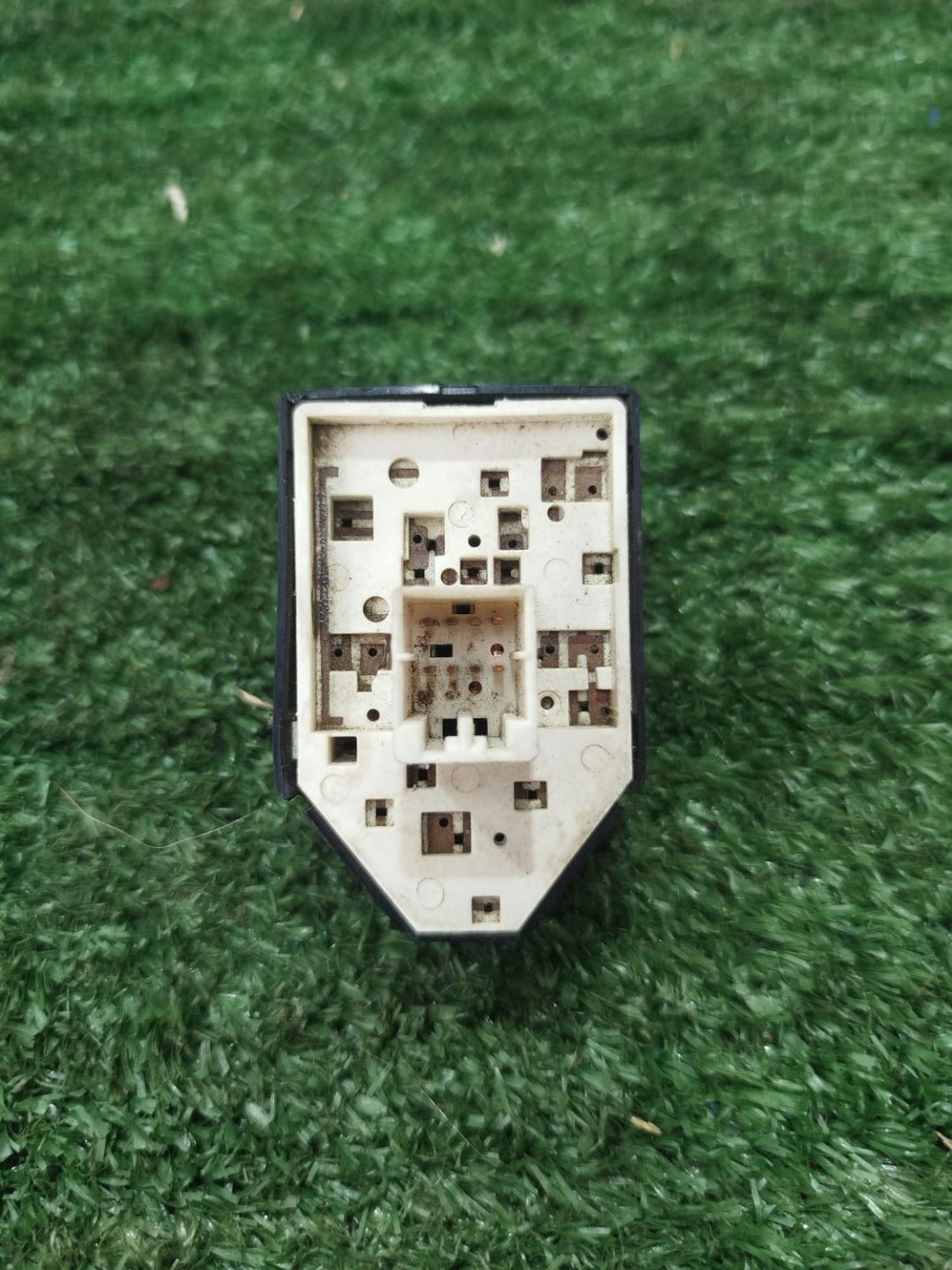 https://ycs.partsauto.market/partsauto-images/thmbs/userImages/2083c2a62fd034e59038f15de4c6b061/part/b08680f1-2739-4ce1-abbd-ff63f16dfbd6_1784804318134.jpg