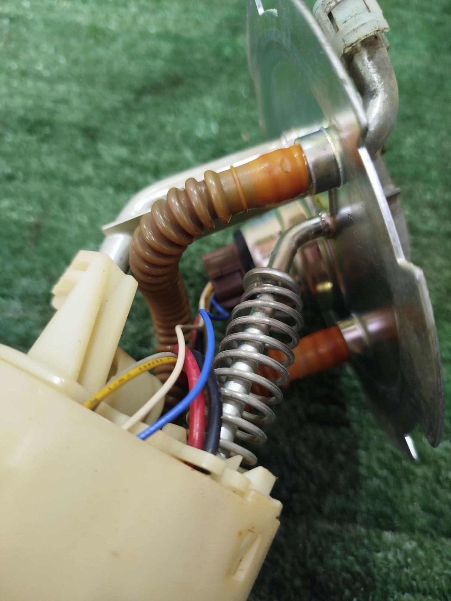 https://ycs.partsauto.market/partsauto-images/thmbs/userImages/2083c2a62fd034e59038f15de4c6b061/part/b21d830e-d64c-4bd8-b424-f800cc3d4d7c_1780044948321.jpg