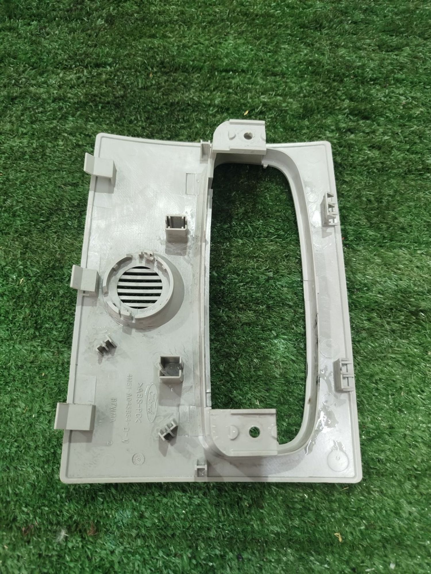 https://ycs.partsauto.market/partsauto-images/thmbs/userImages/2083c2a62fd034e59038f15de4c6b061/part/b22b293c-0a1b-43bb-a2a7-271ed99e1684_1785782950660.jpg